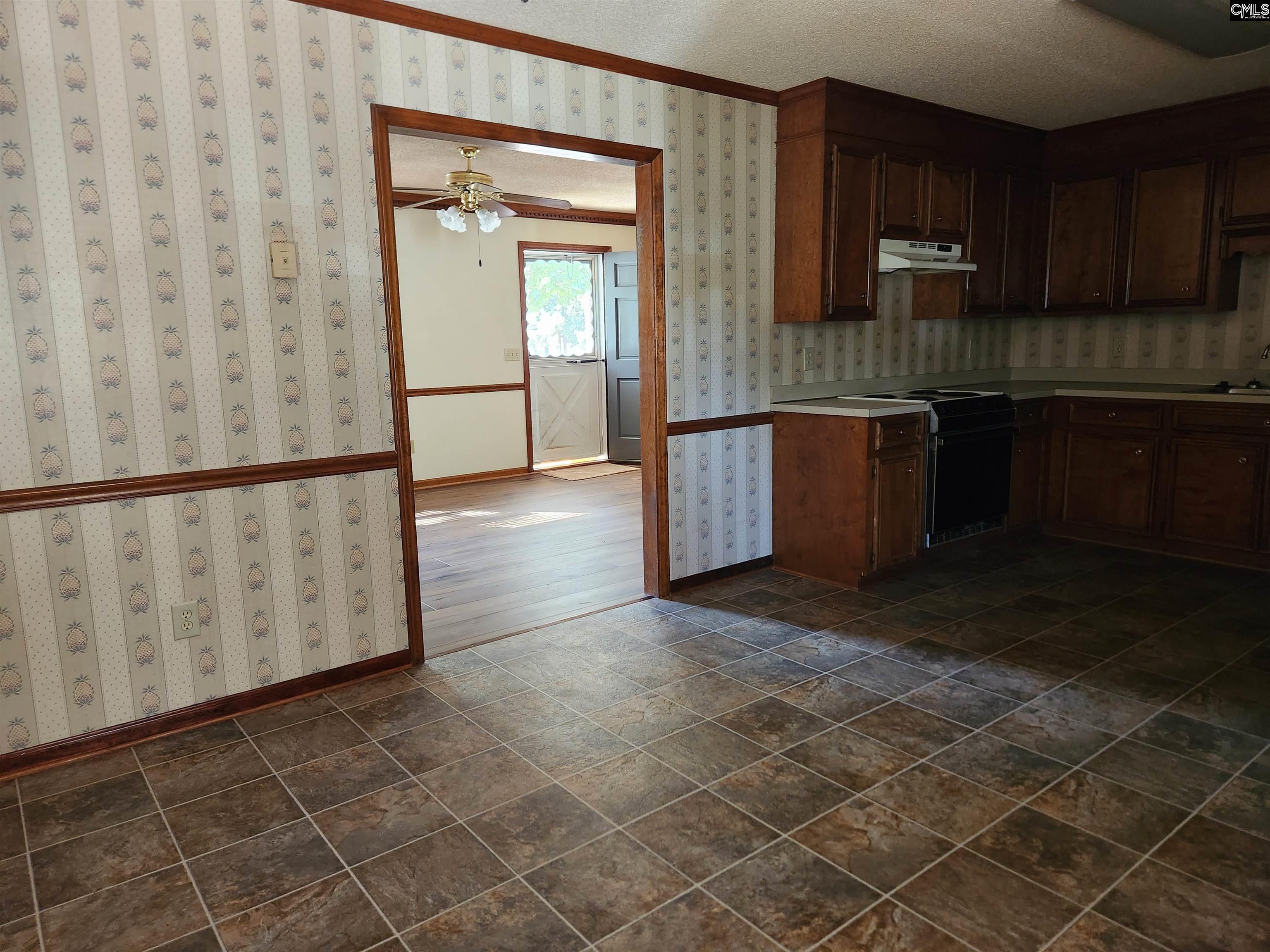 125 Tarparlin Drive, Lexington — photo 6