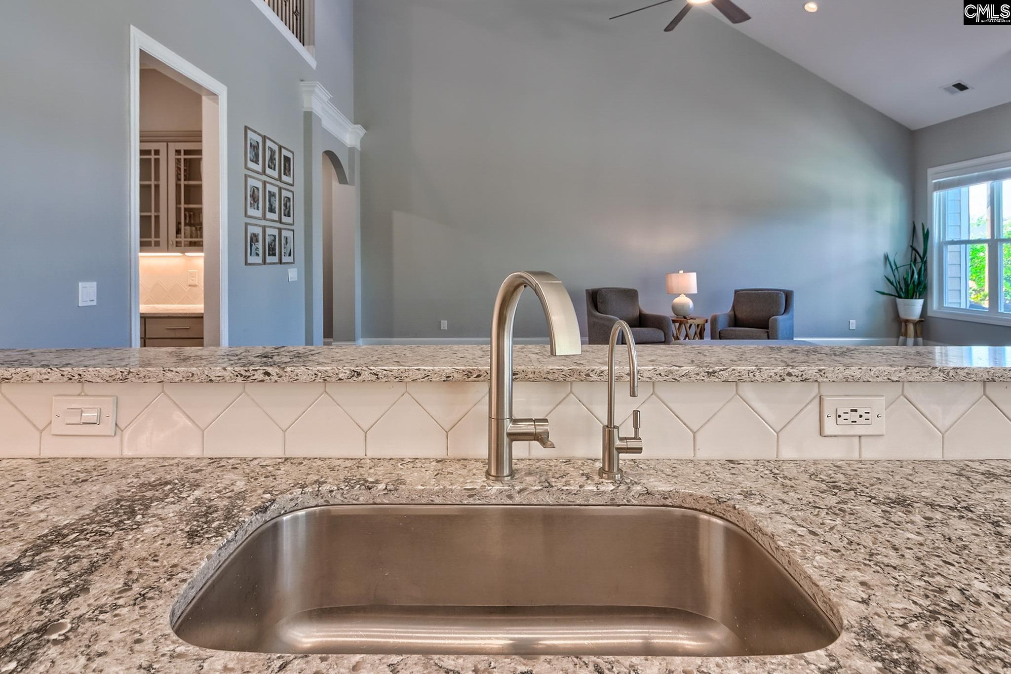 1214 Danvers Lane, Chapin — photo 28