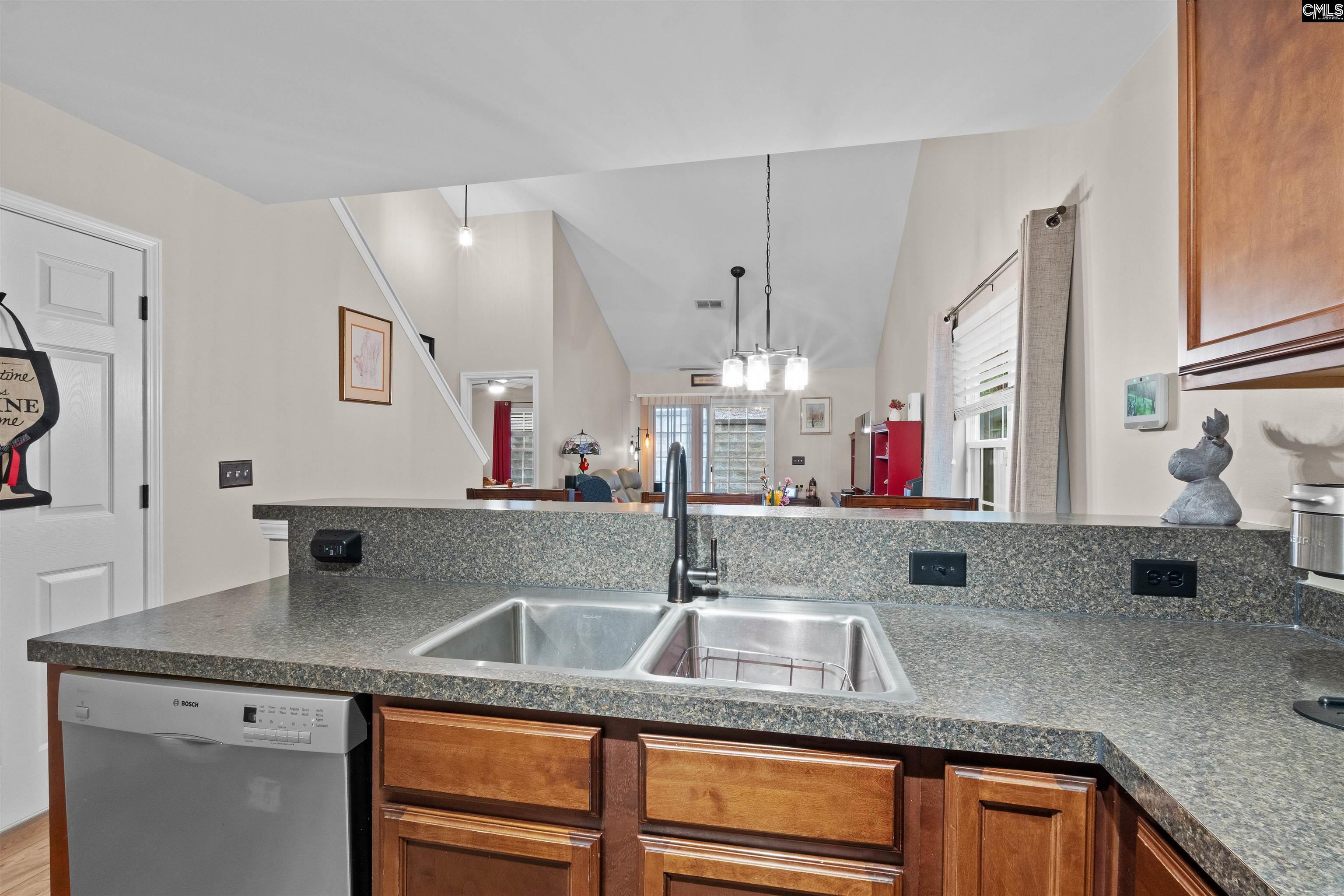 219 Regency Drive, Columbia — photo 10
