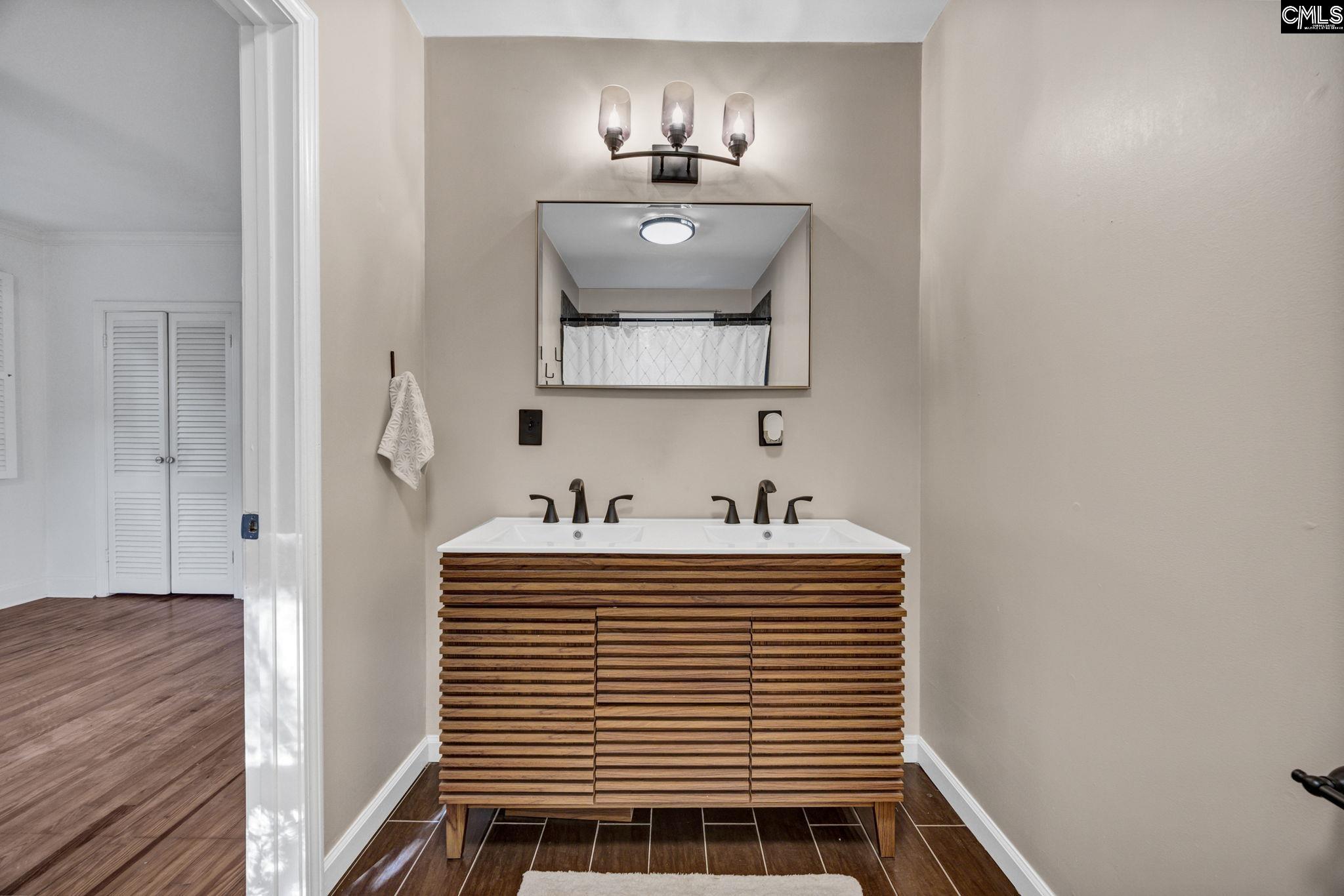 606 S Ott Road, Columbia — photo 16