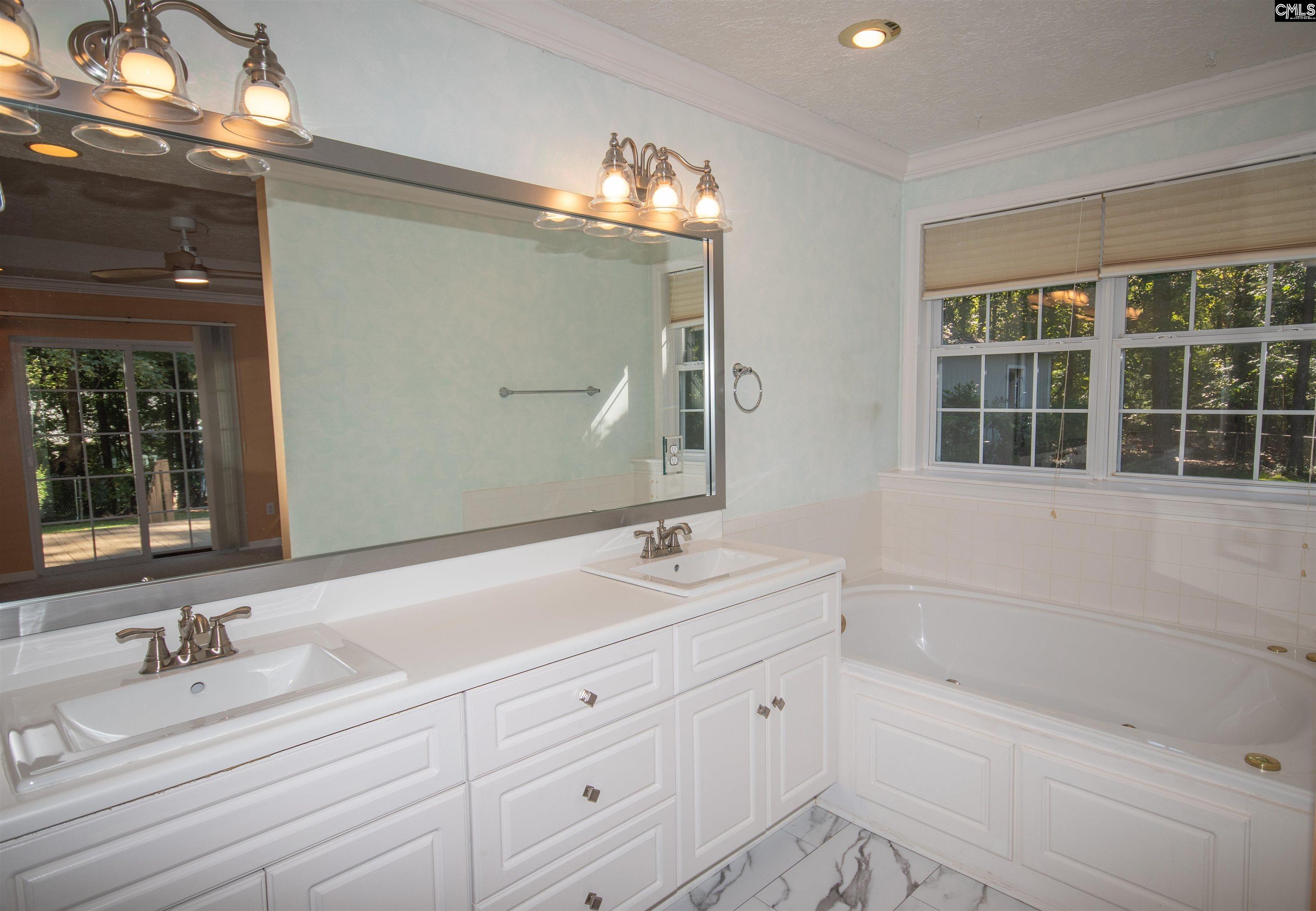 138 Erica Court, Lexington — photo 33