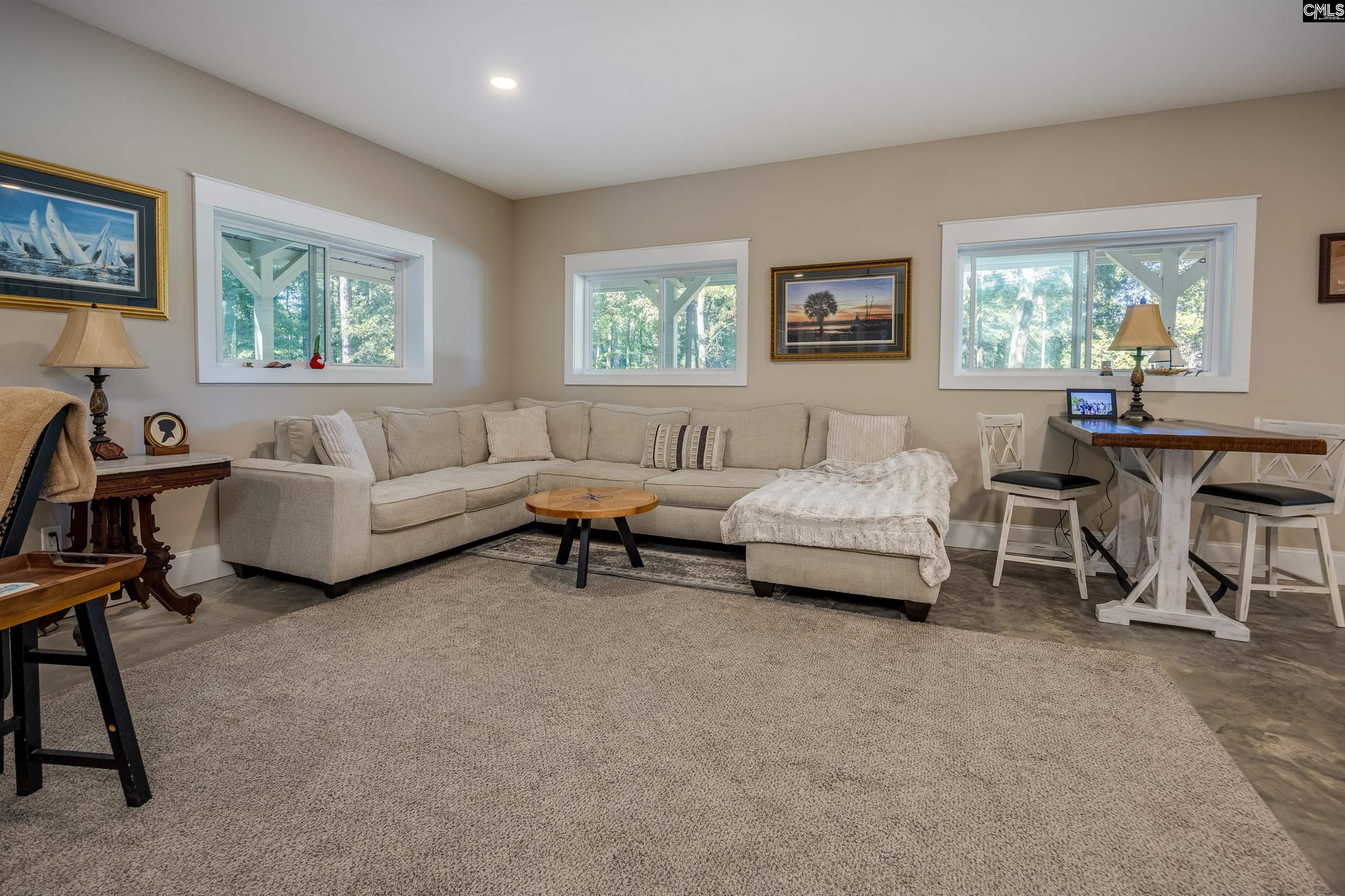 2468 N Lake Drive, Columbia — photo 13
