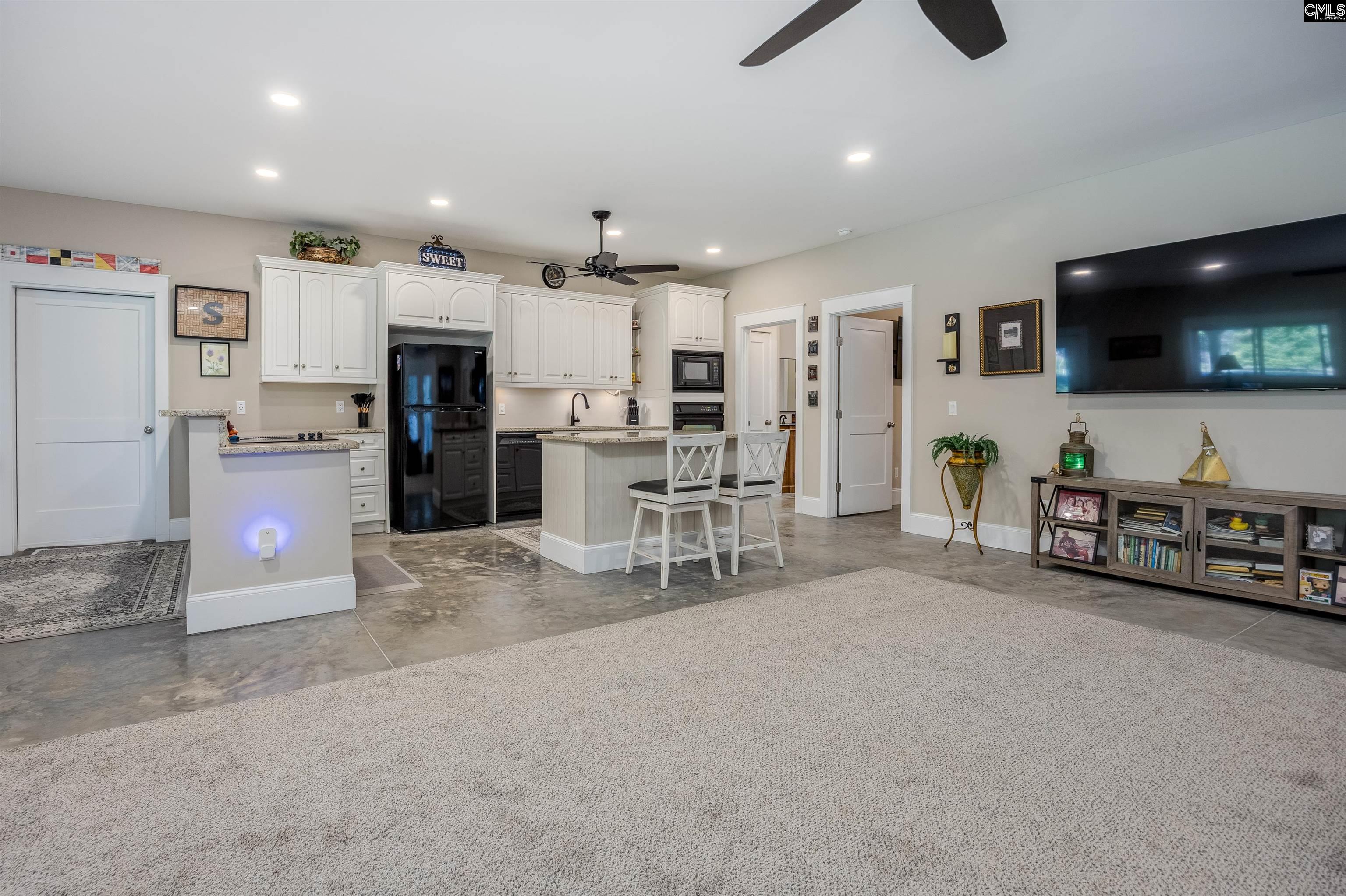 2468 N Lake Drive, Columbia — photo 14