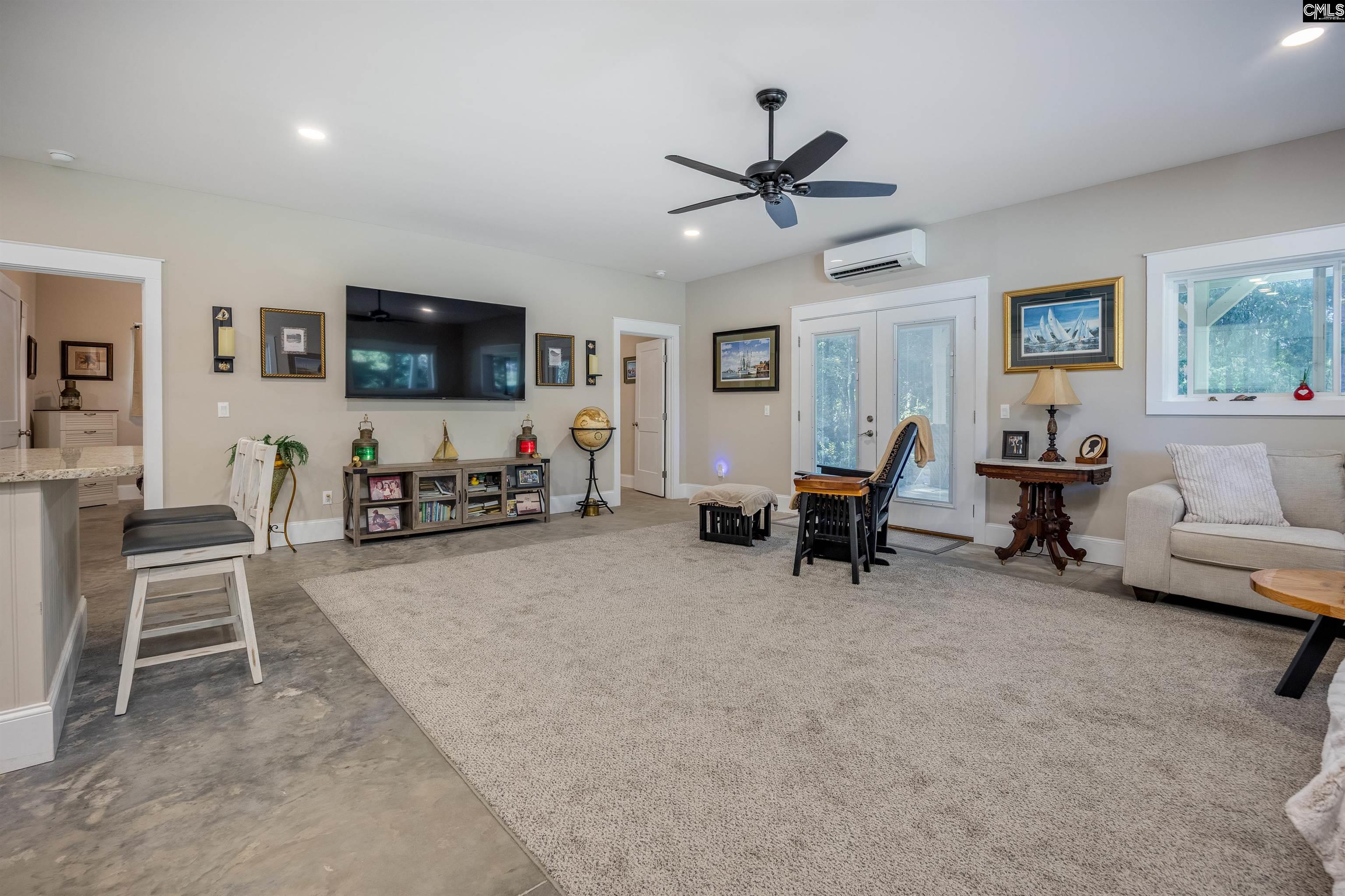 2468 N Lake Drive, Columbia — photo 8