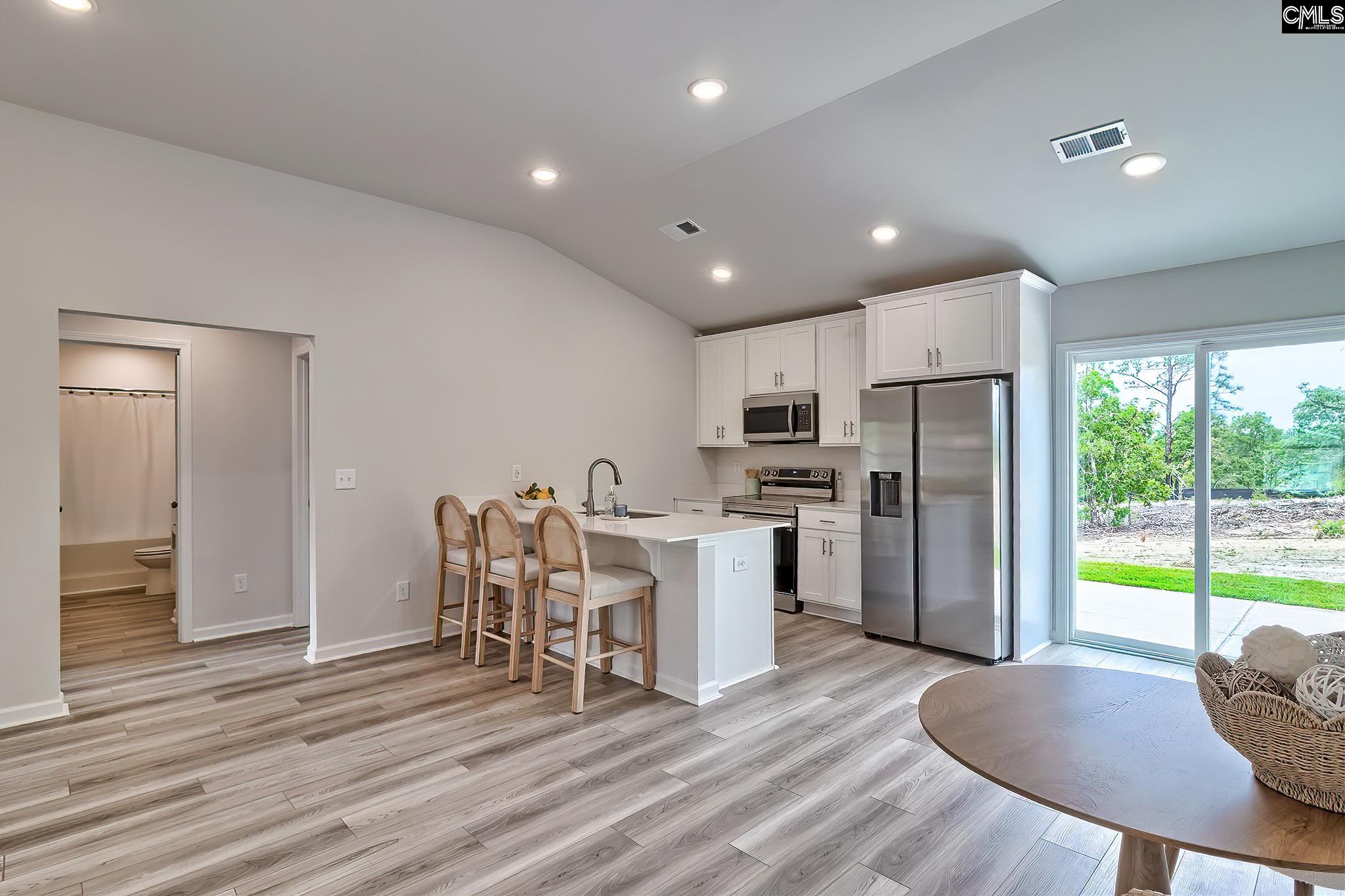 647 Silica Court, West Columbia — photo 8