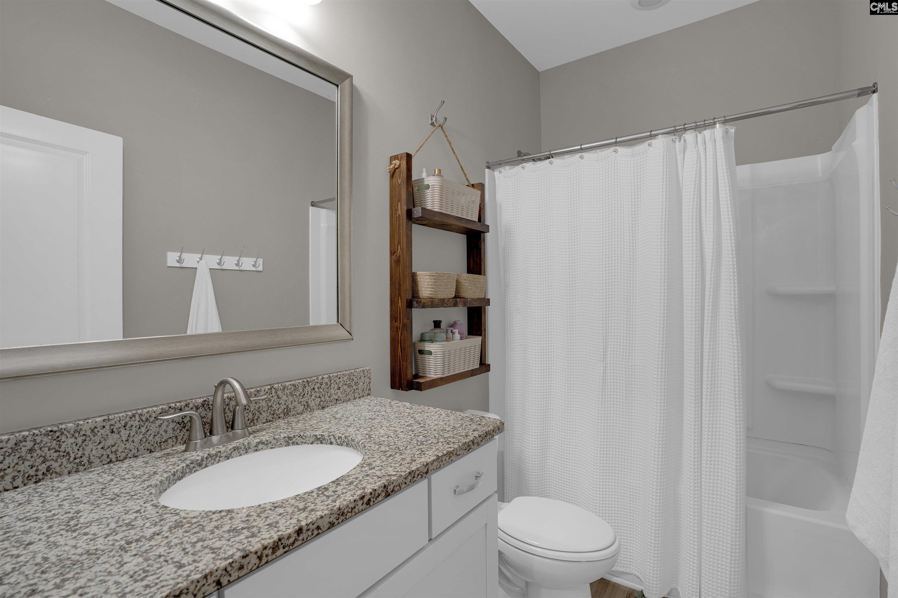 70 Wynterhall Court, Chapin — photo 46