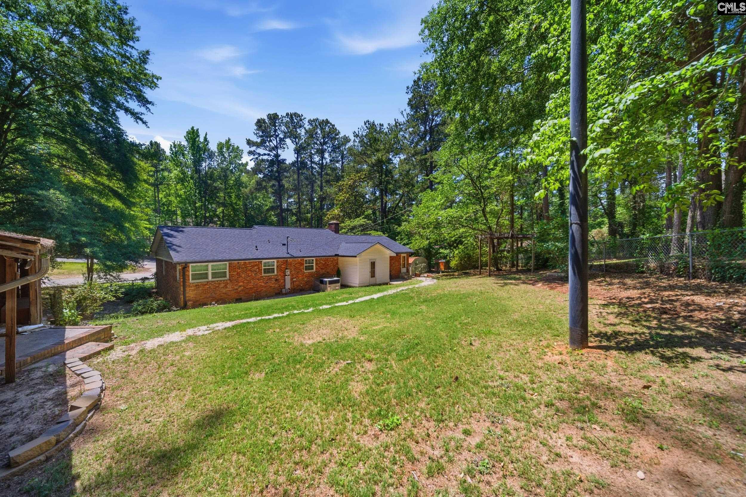 647 Delverton Road, Columbia — photo 32
