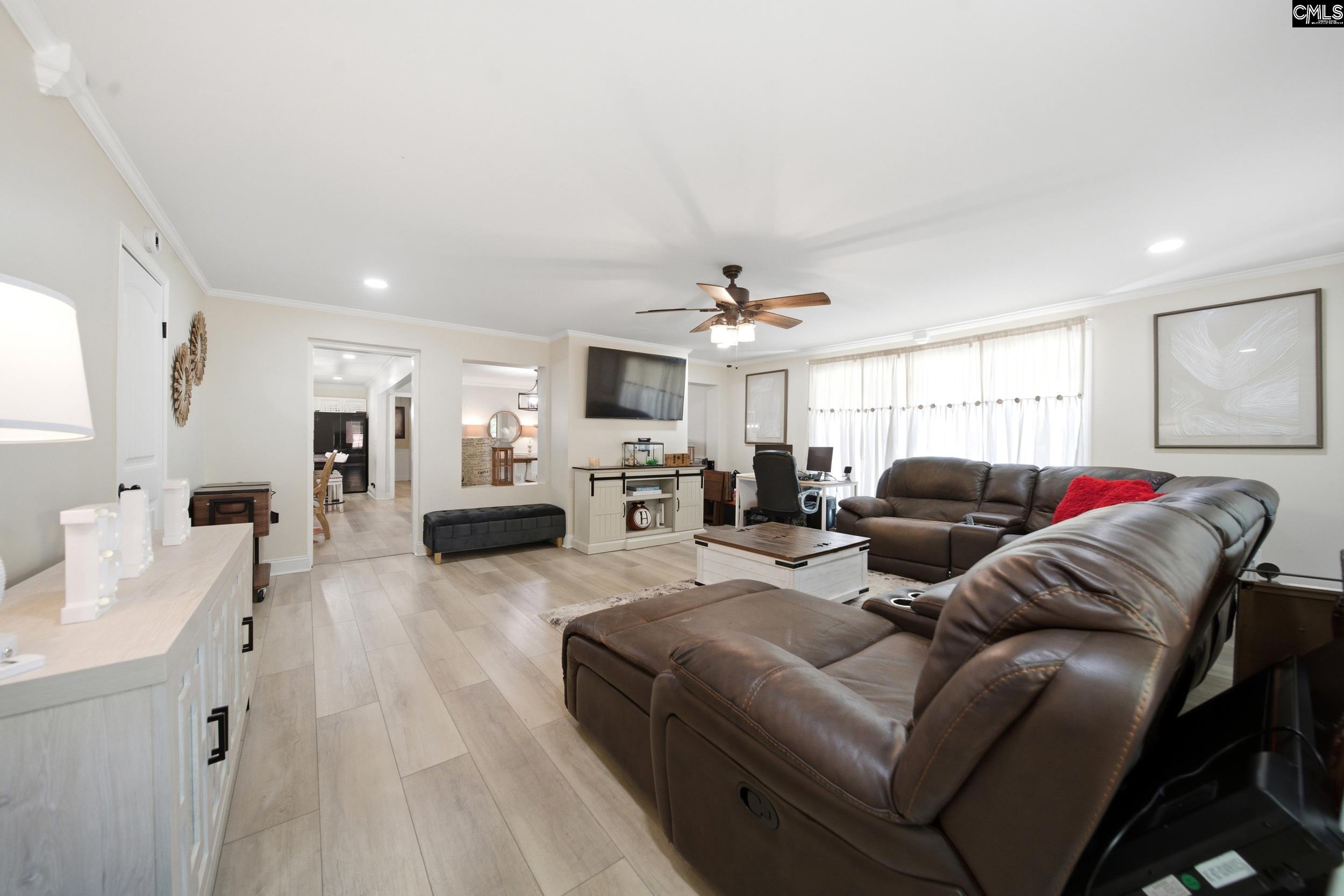 647 Delverton Road, Columbia — photo 9