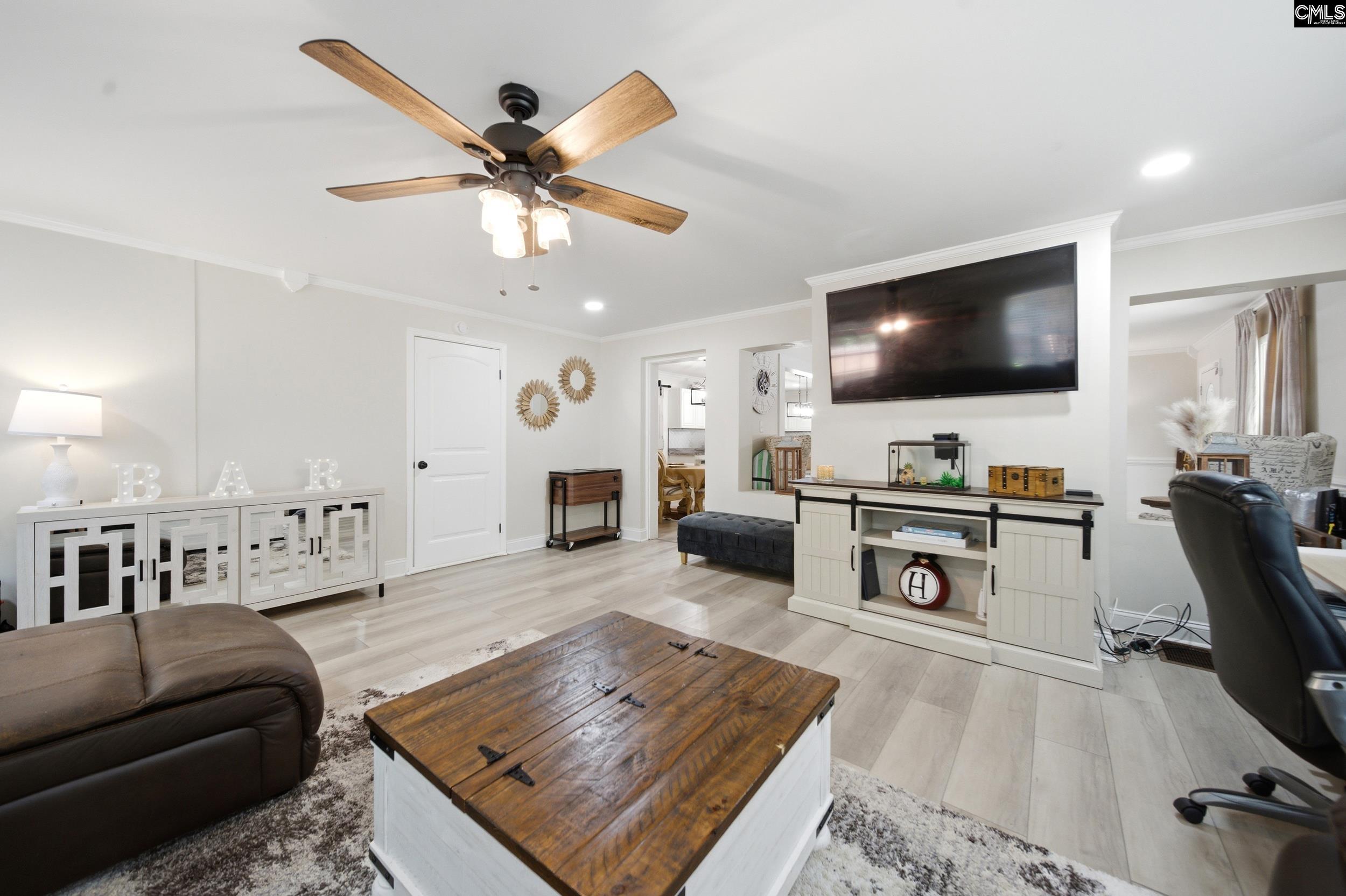 647 Delverton Road, Columbia — photo 10