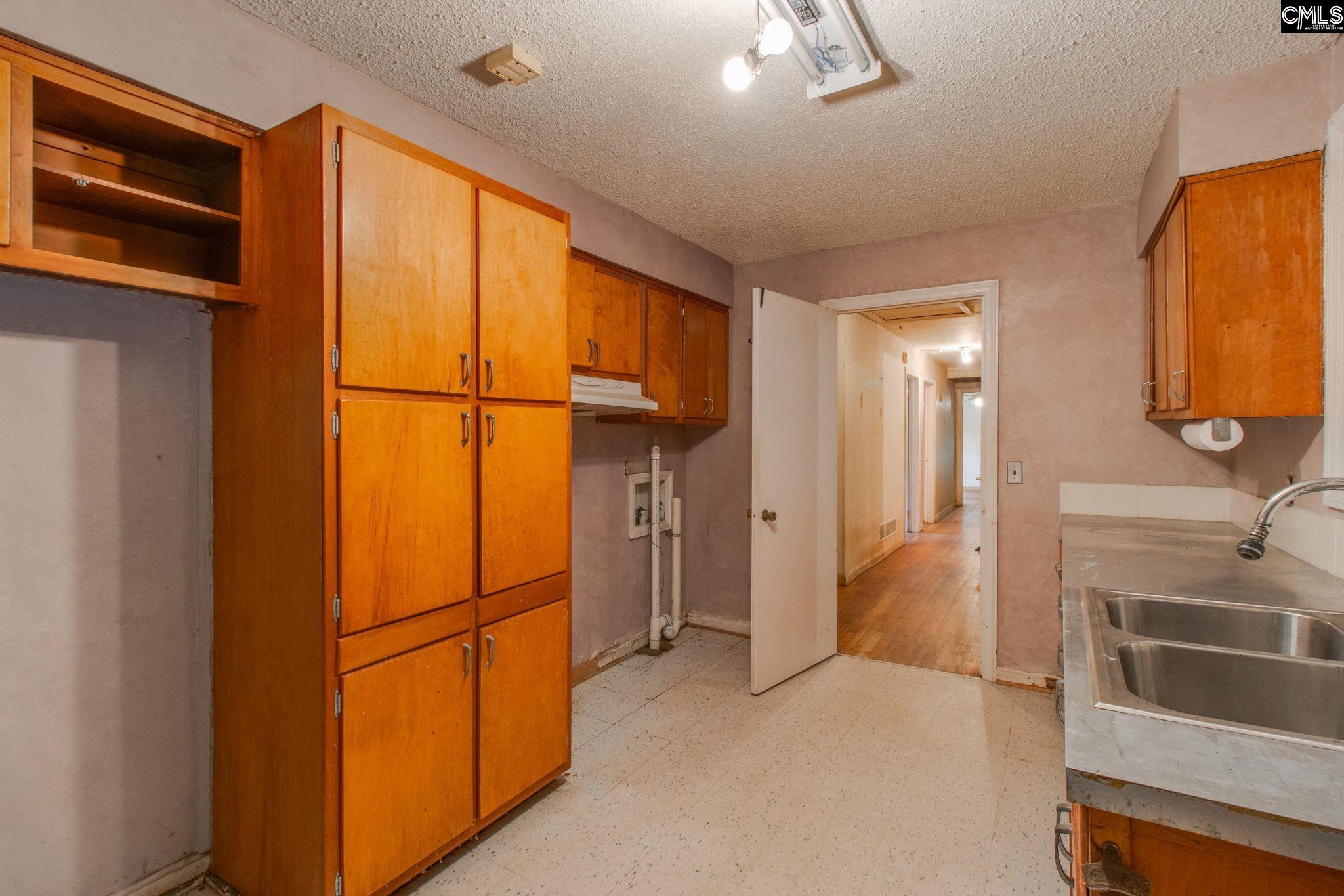 1304 Alpine Drive, West Columbia — photo 3