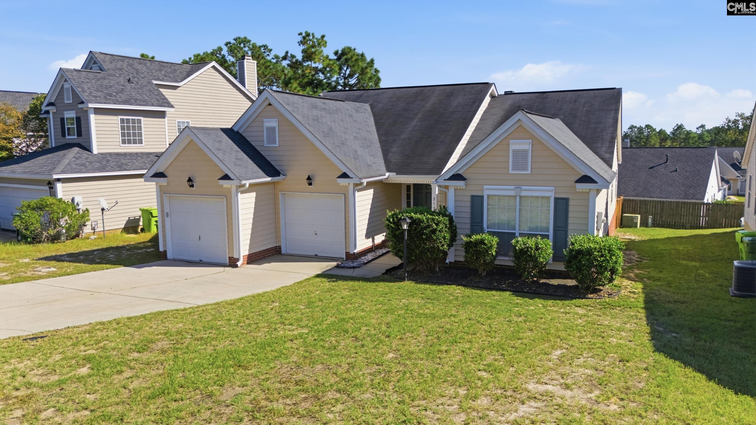 210 Faircrest Way, Columbia — photo 2
