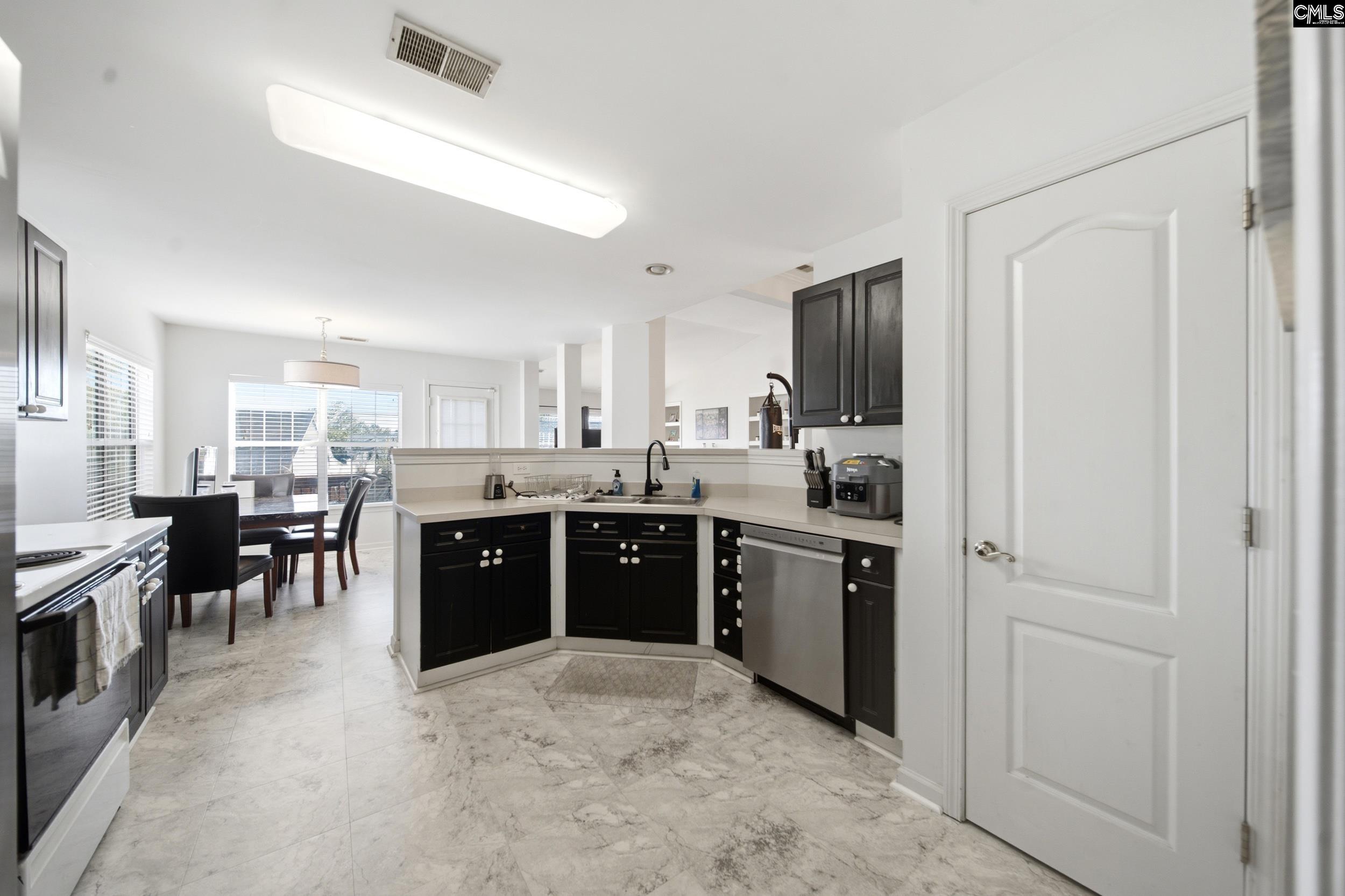 210 Faircrest Way, Columbia — photo 16