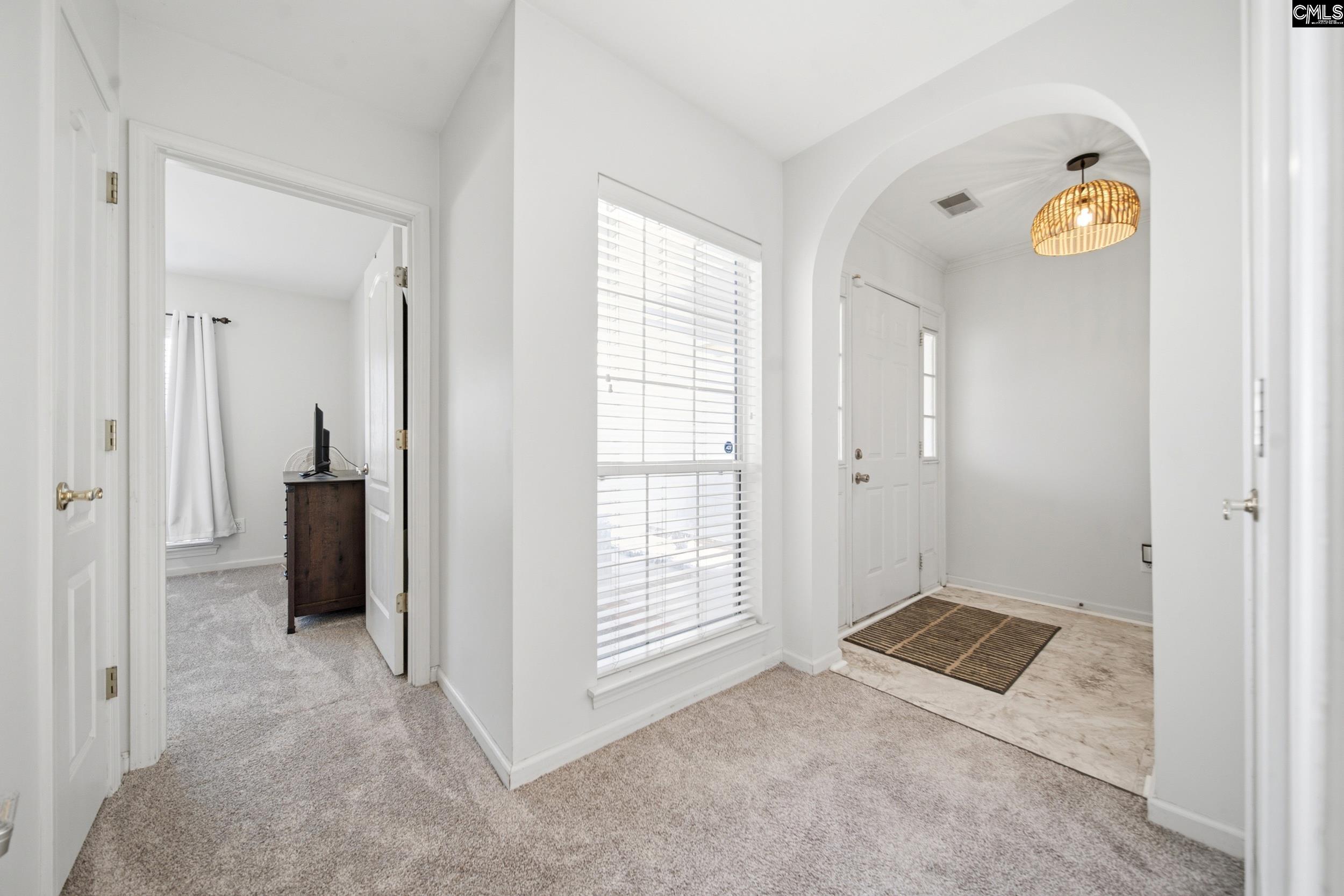 210 Faircrest Way, Columbia — photo 3
