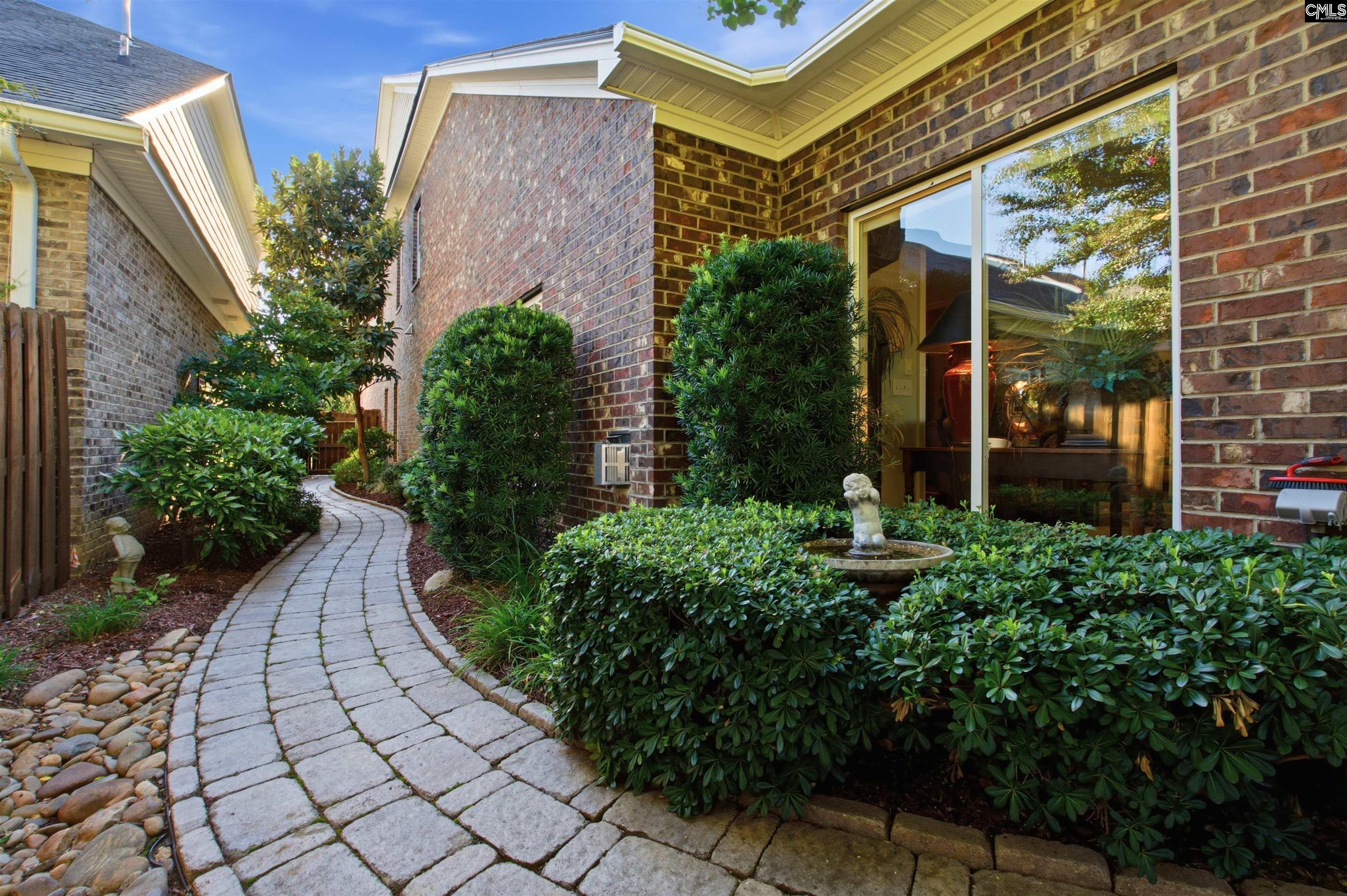 612 Kumatage Lane, Chapin — photo 12