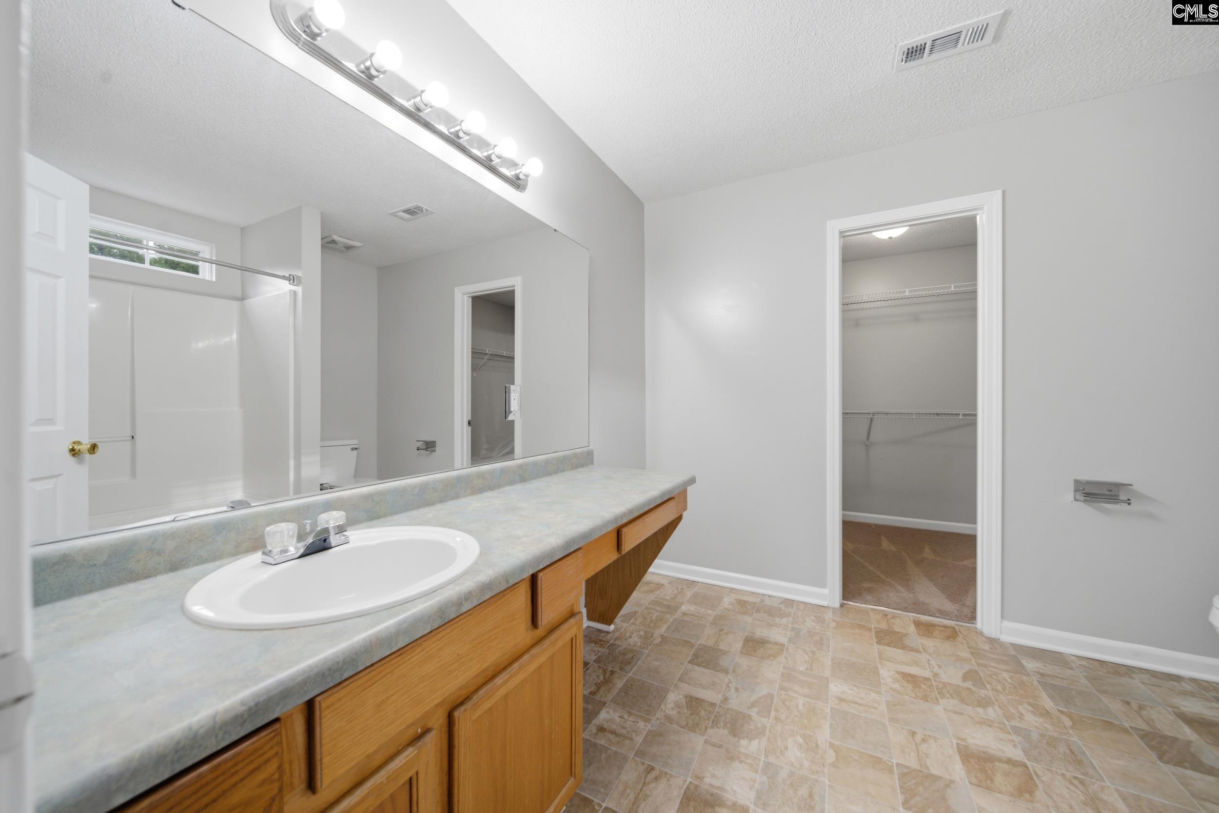 305 Cutter Court, Chapin — photo 22