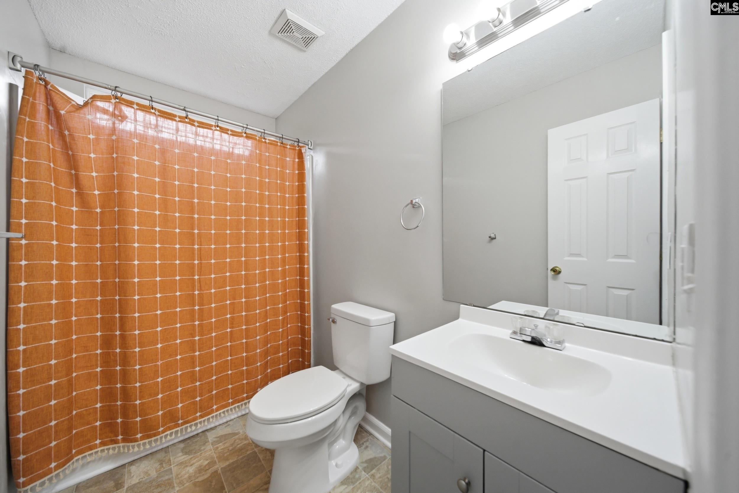 305 Cutter Court, Chapin — photo 28