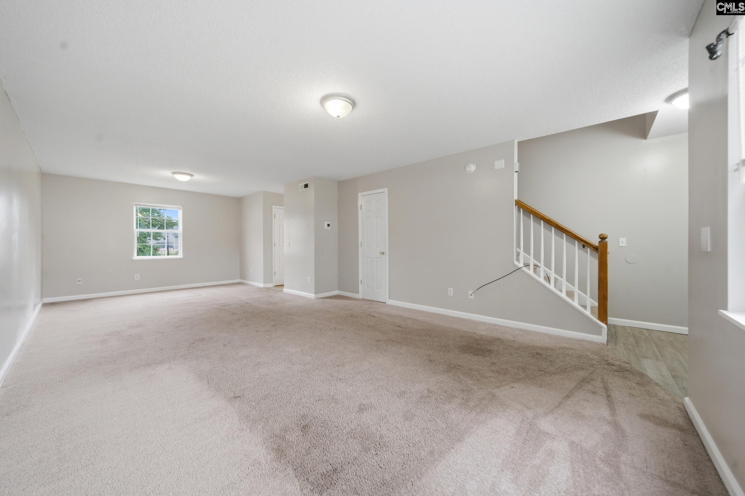 305 Cutter Court, Chapin — photo 7
