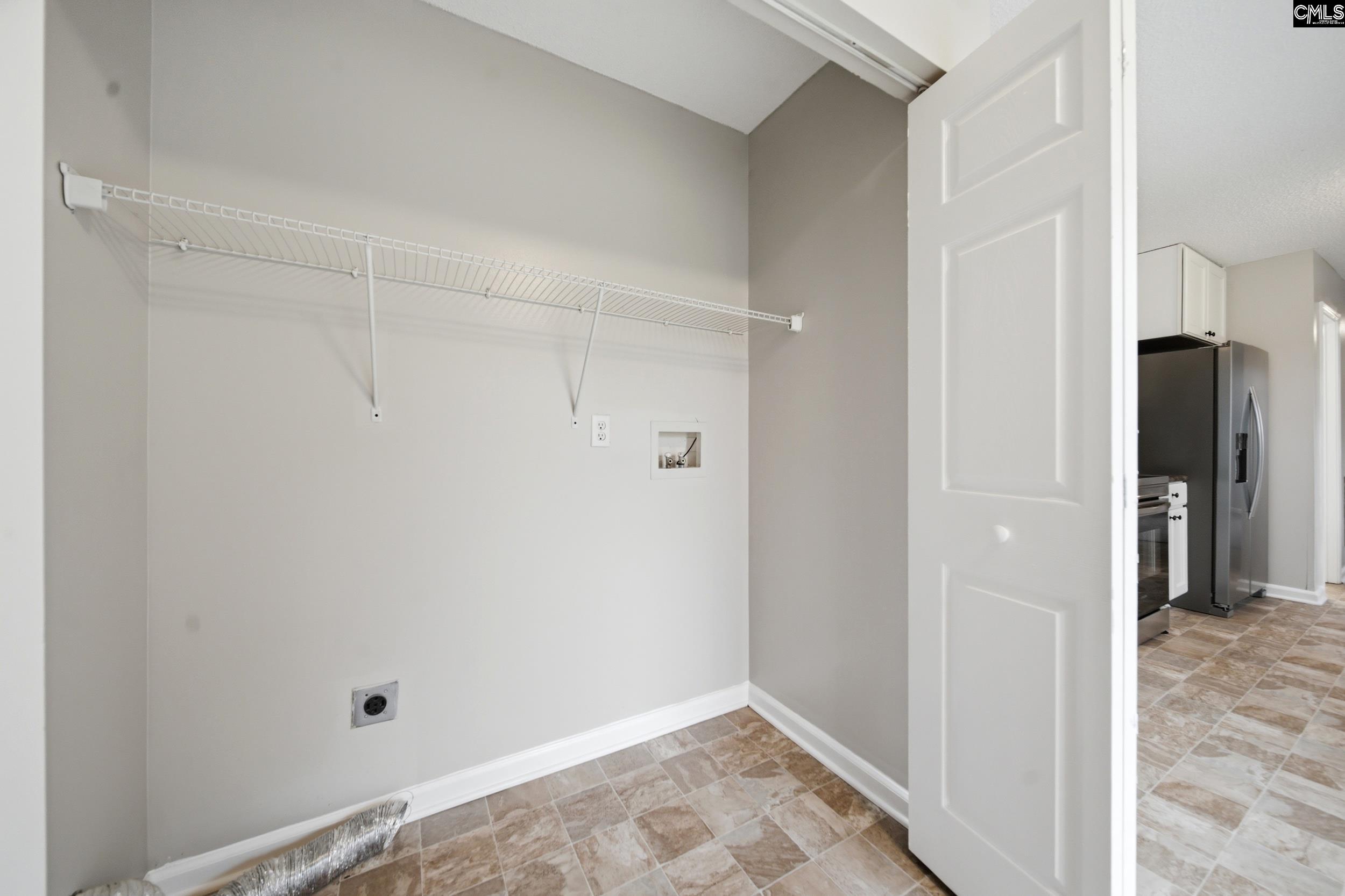 305 Cutter Court, Chapin — photo 10