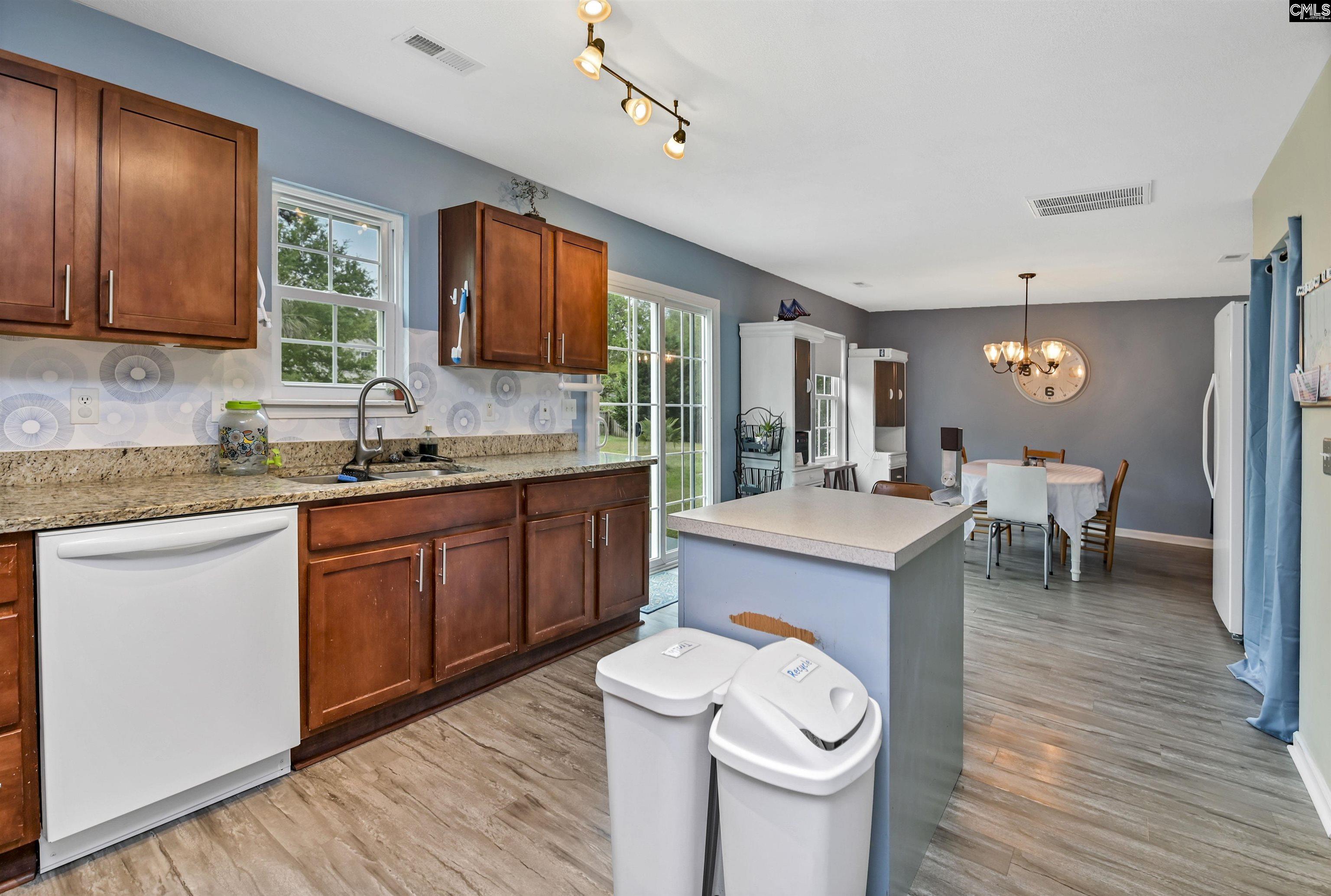 116 Wingspan Way, Chapin — photo 7