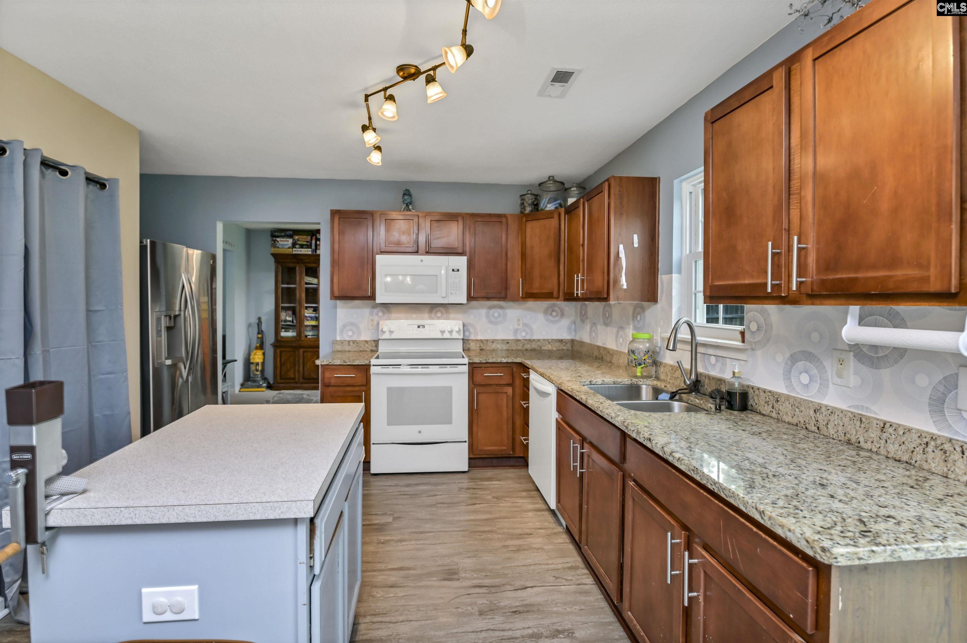 116 Wingspan Way, Chapin — photo 8