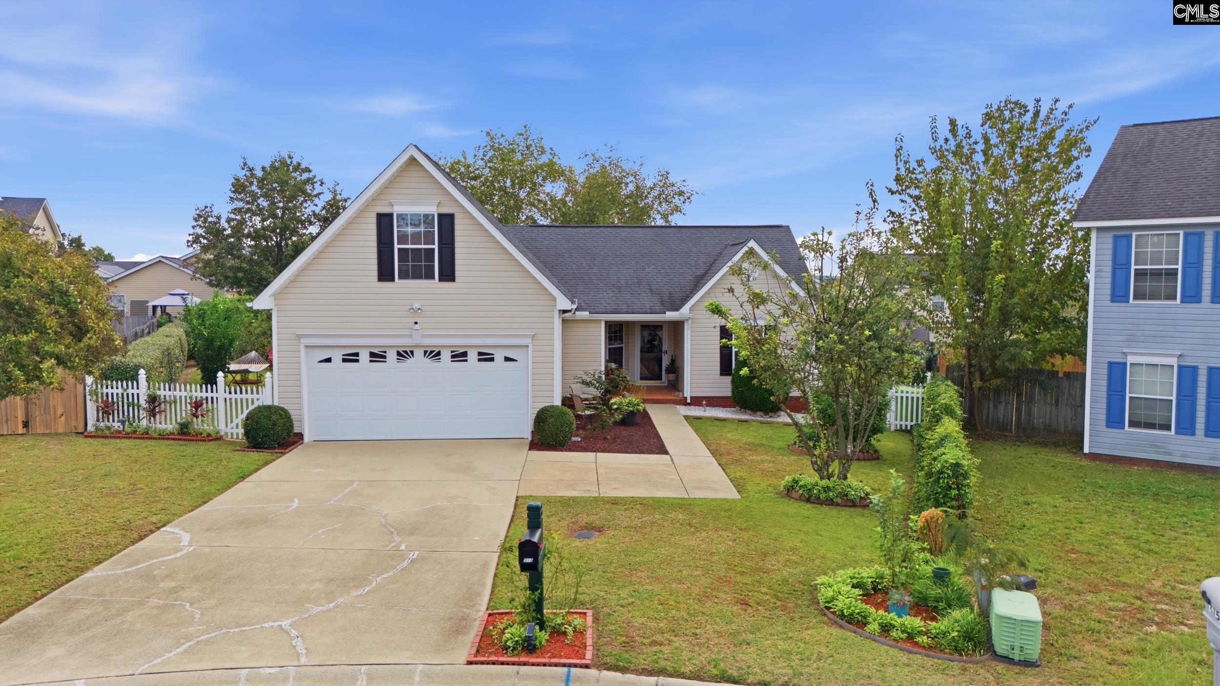313 Blue Heron Road, Columbia