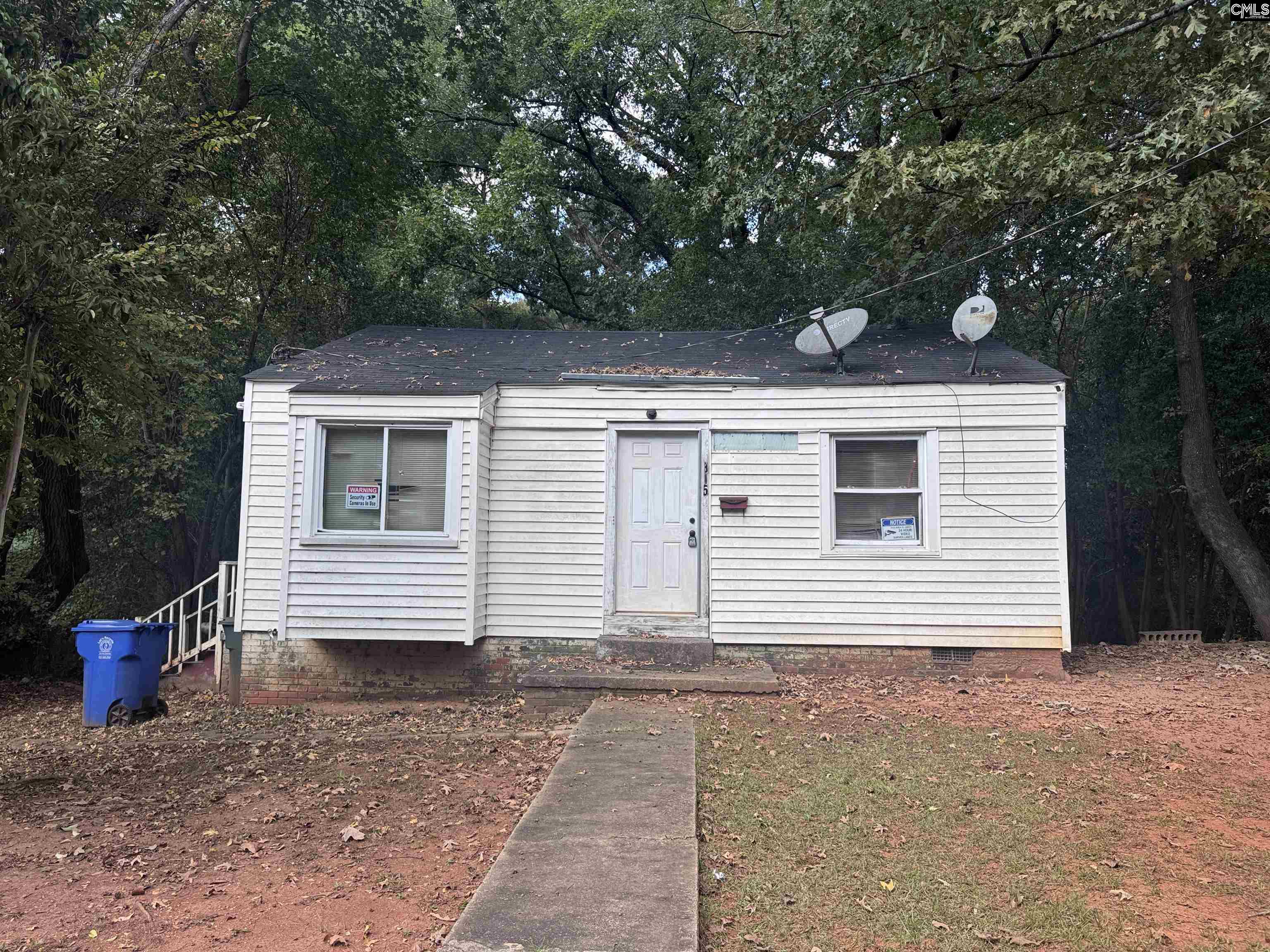 315 Pineneedle Road, Columbia