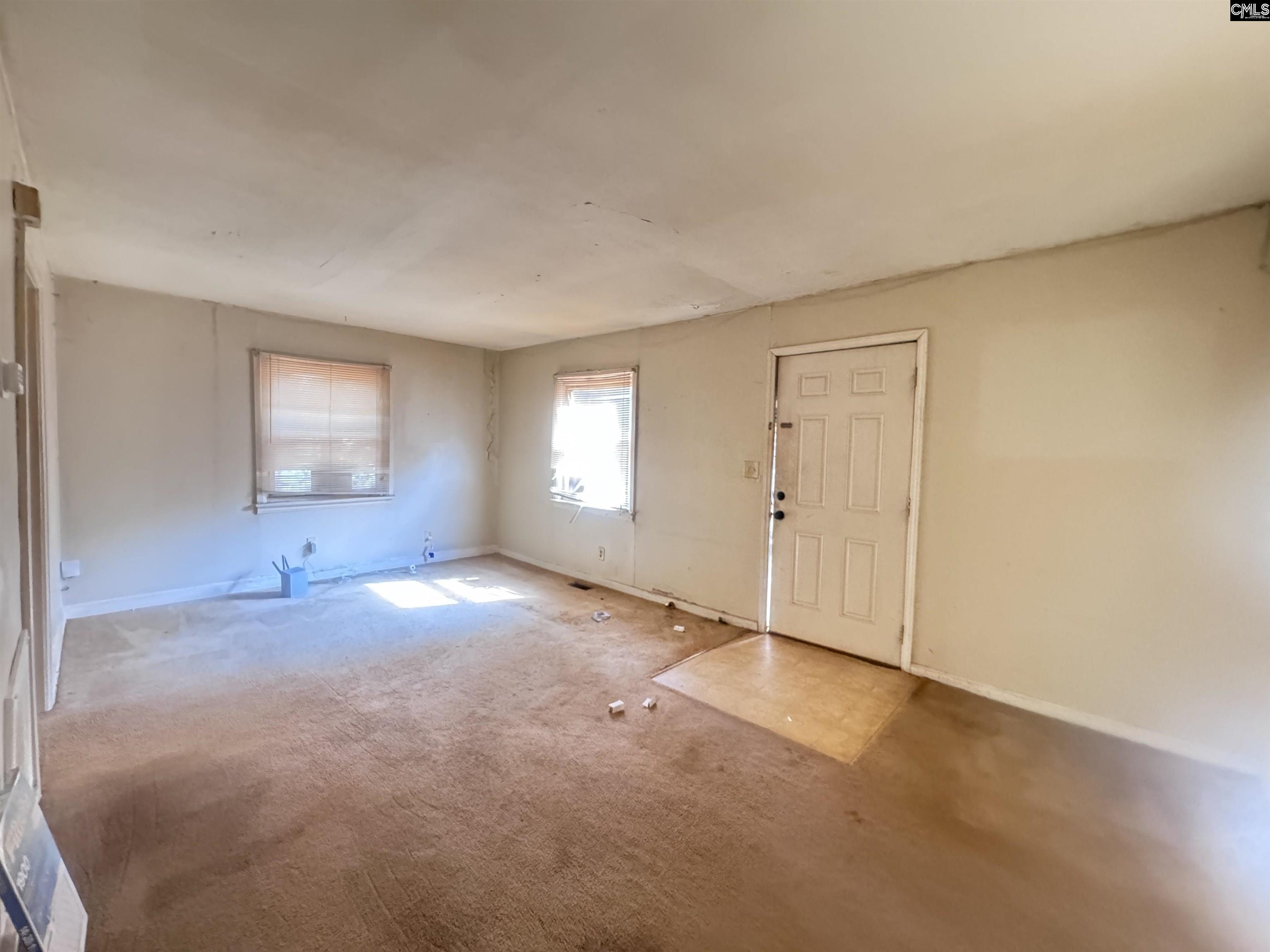 315 Pineneedle Road, Columbia — photo 2