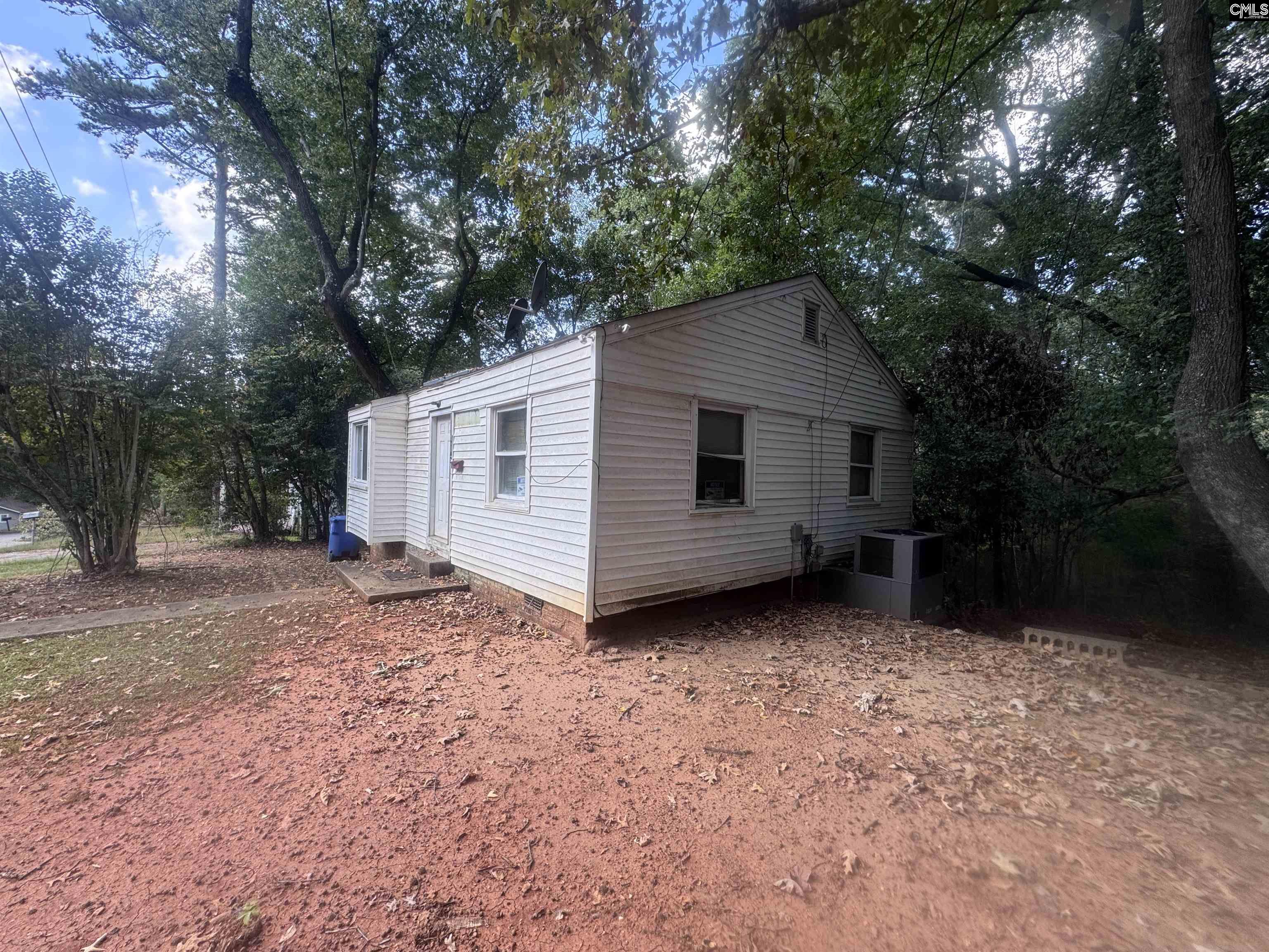 315 Pineneedle Road, Columbia — photo 10