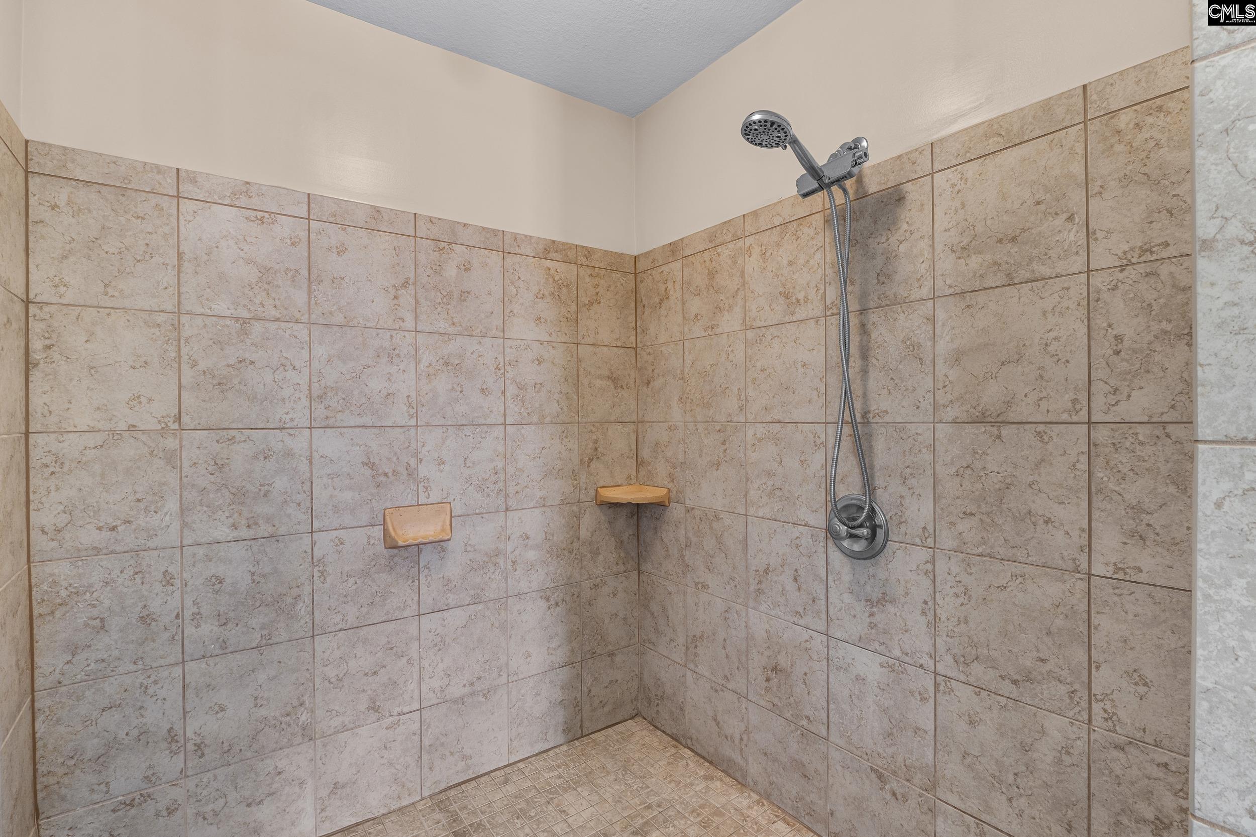 100 W Casterton Drive, Columbia — photo 19