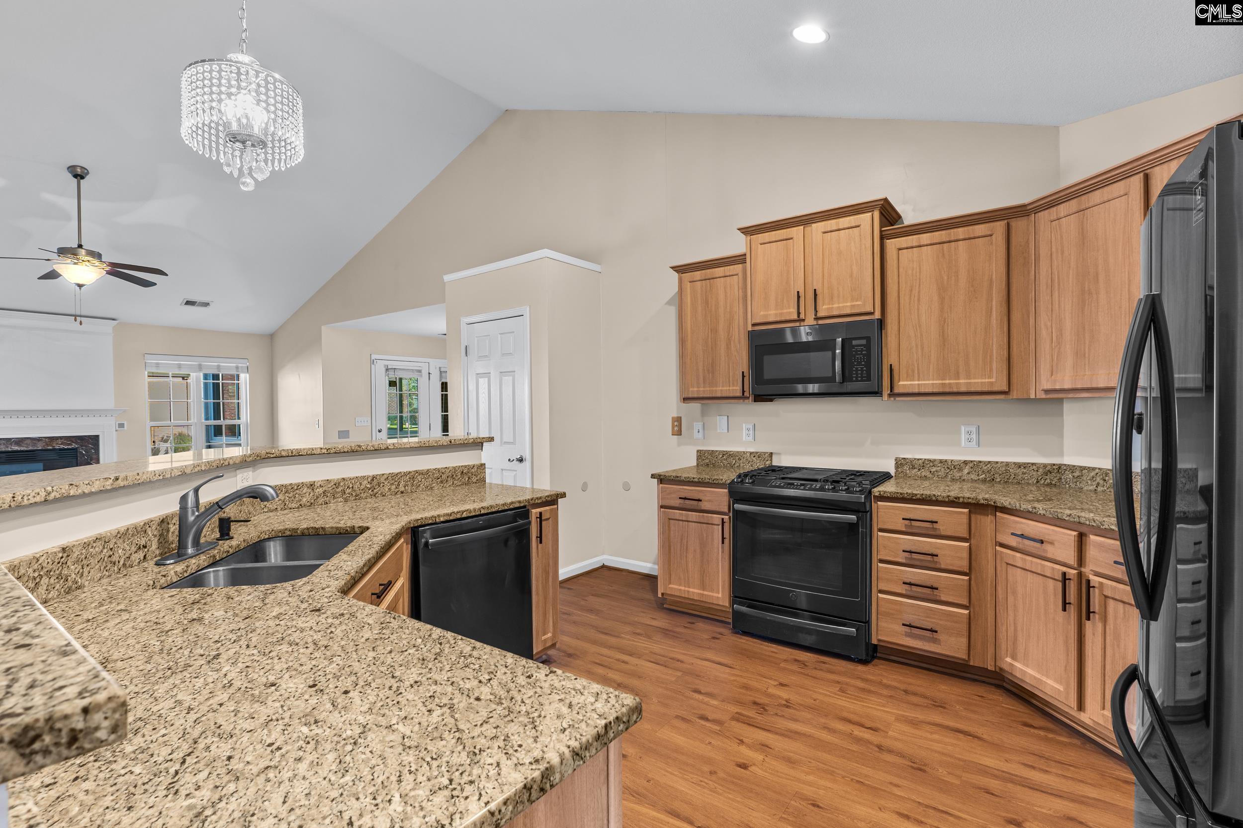 100 W Casterton Drive, Columbia — photo 9