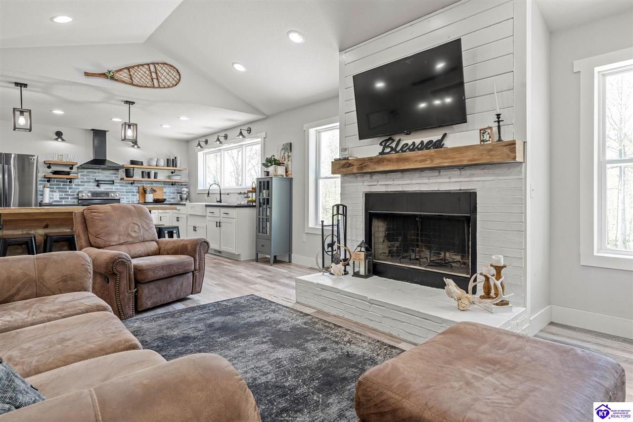 4023 Middle Creek RoadElizabethtown,&nbsp;KY&nbsp;42701