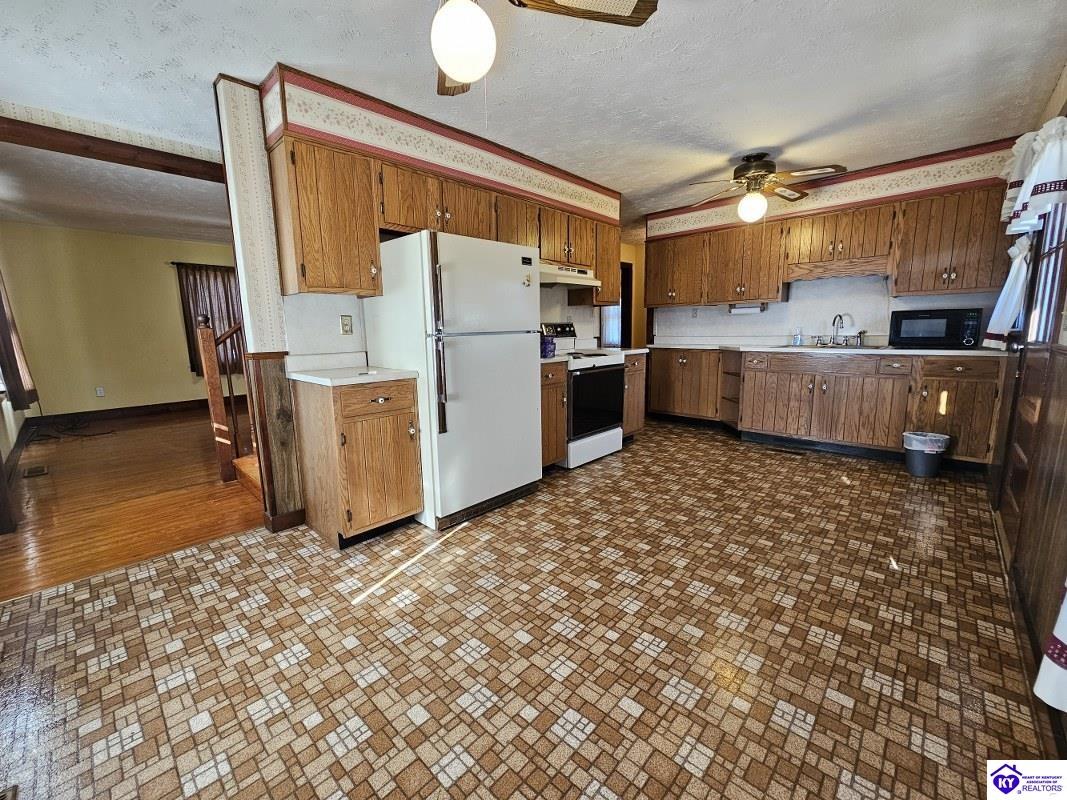 2403 Valley Creek Road Elizabethtown, KY 42701 #2