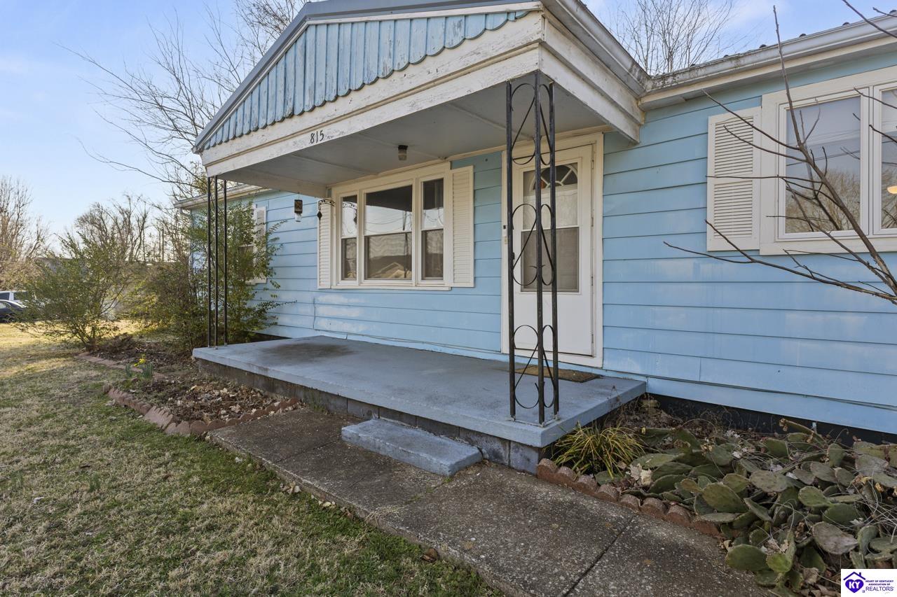 815 Lacy DriveHopkinsville,&nbsp;KY&nbsp;42240