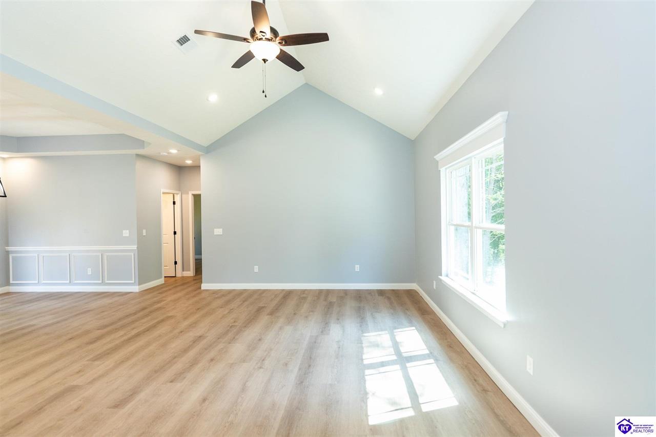 1035 Burns Road Vine Grove, KY 40175 #1