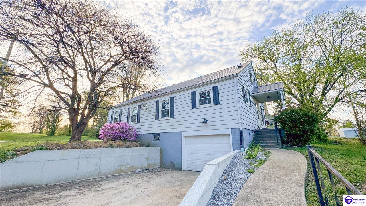 615 N Central Avenue Campbellsville, KY 42718 #1