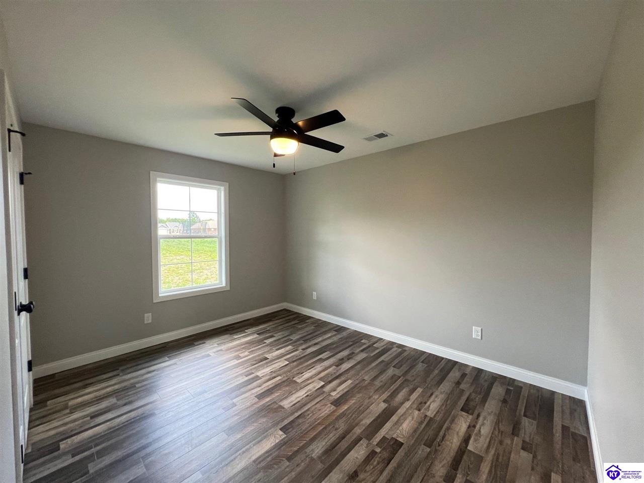 220 Open Meadows Dr Bardstown, KY 40004 #2