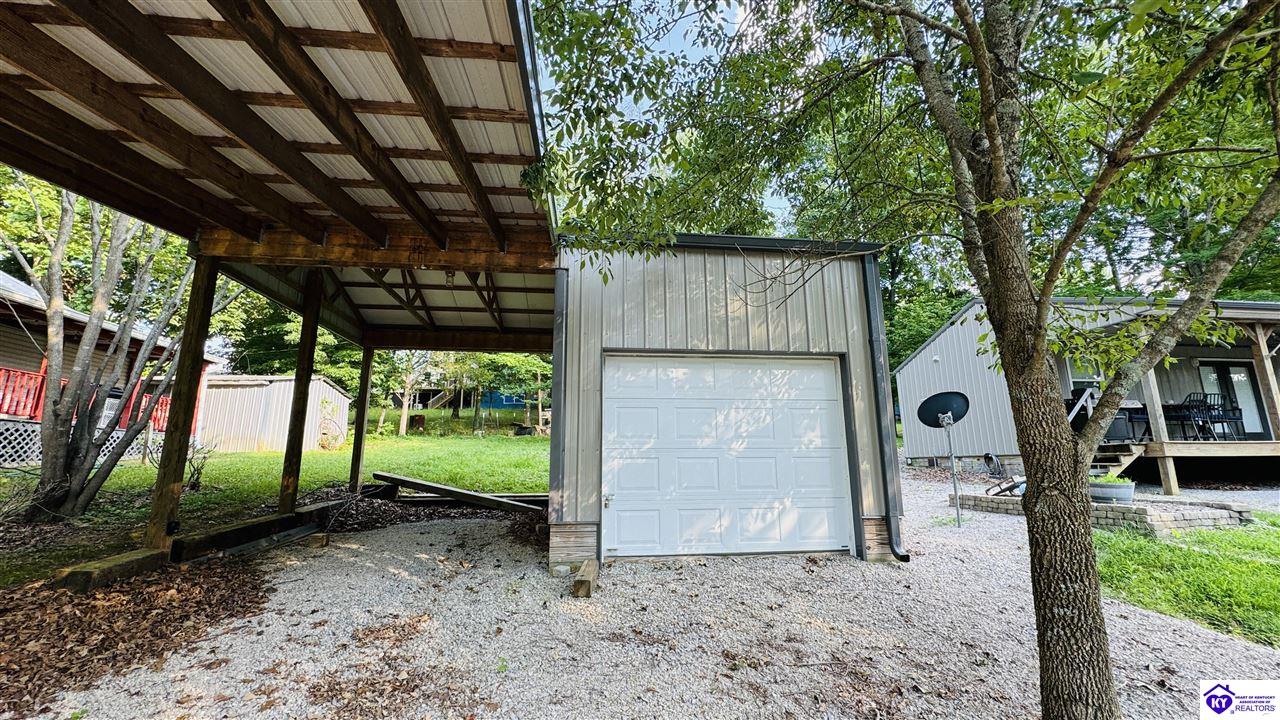 152 Comanche Drive Falls Of Rough, KY 40119 #2