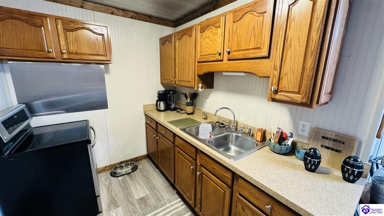152 Comanche Drive Falls Of Rough, KY 40119 #4