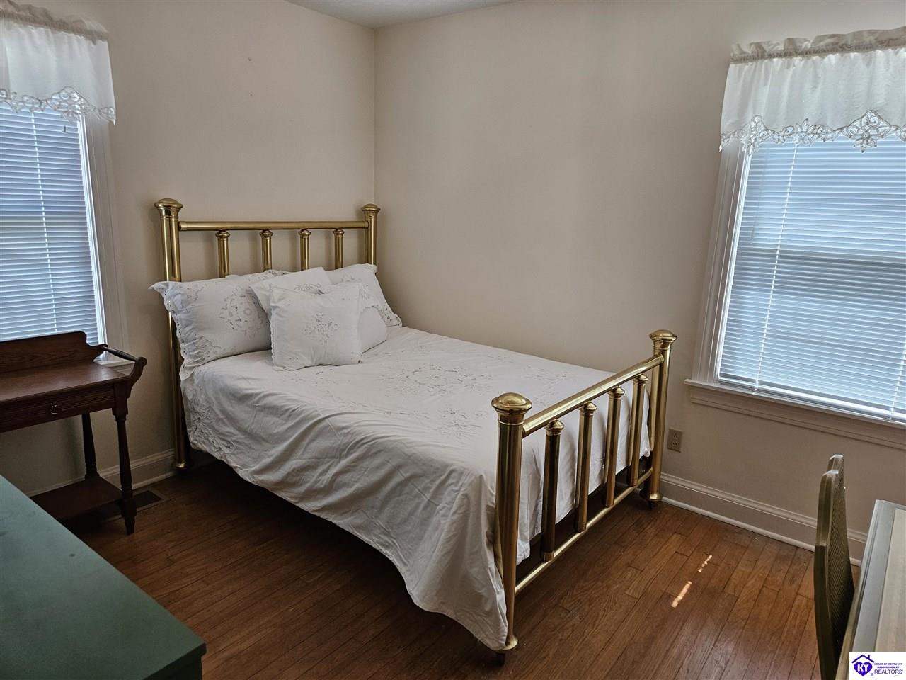 754 E Main Street Cecilia, KY 42724 #4