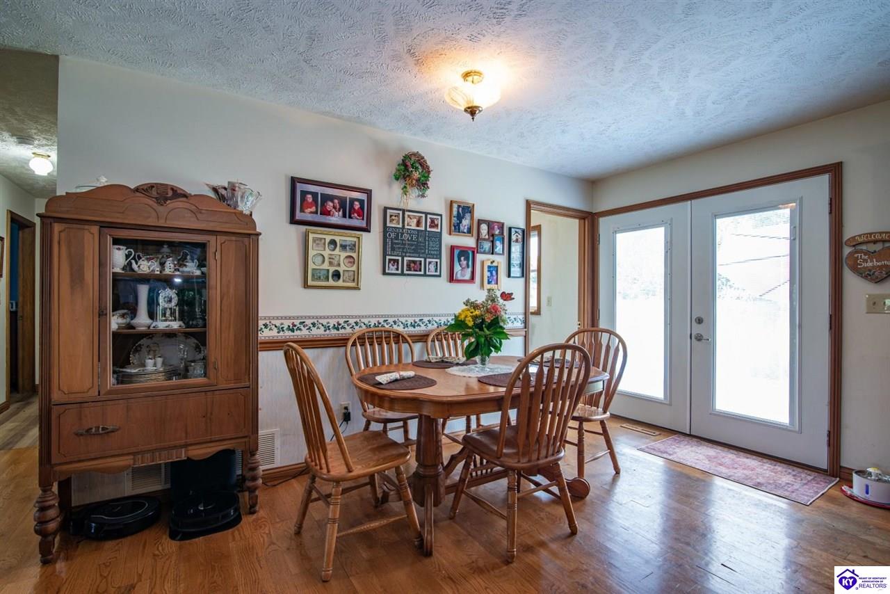 2445 Dangerfield Road Hodgenville, KY 42748 #4