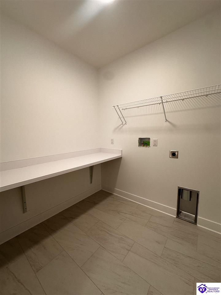 100 Drayton Dr. Elizabethtown, KY 42701 #3