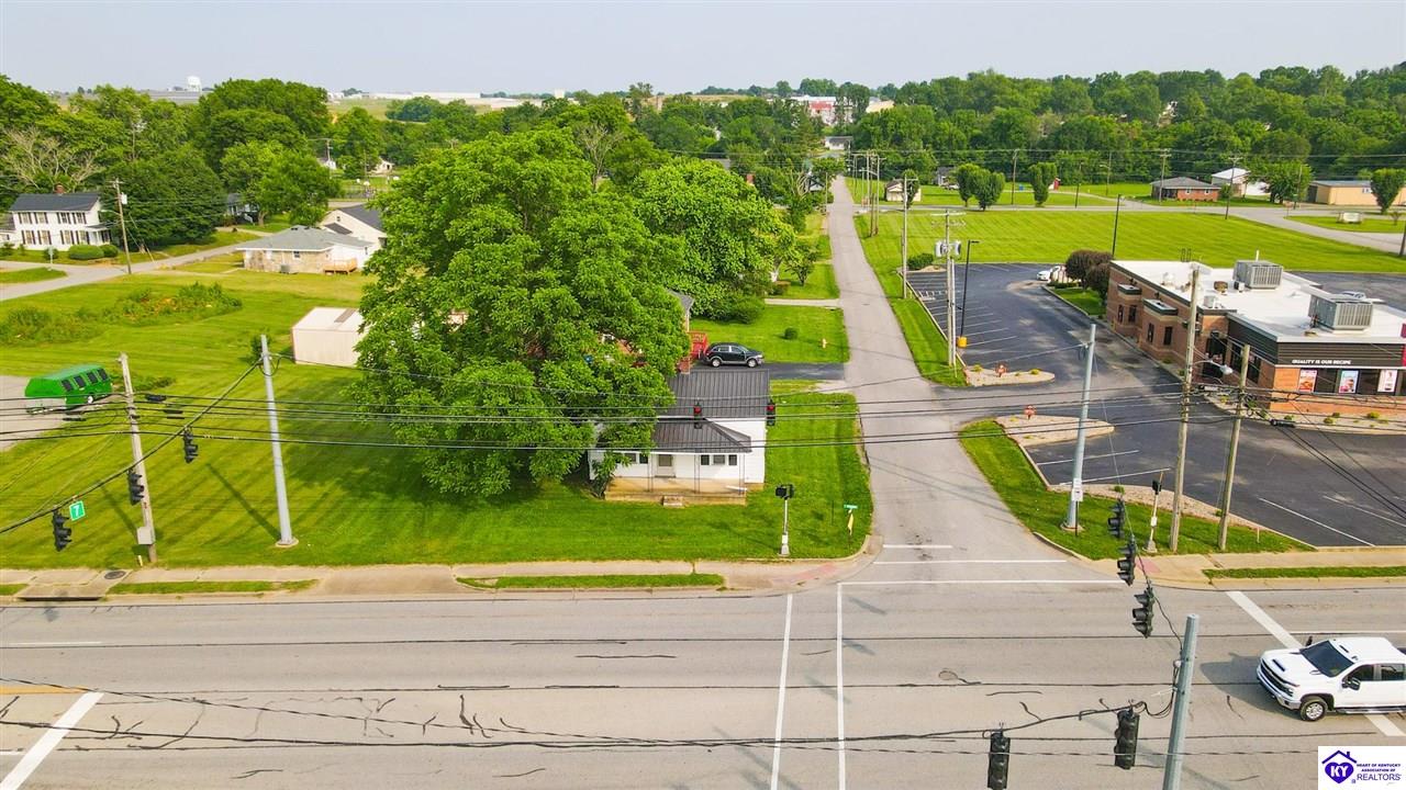 618 E Broadway Avenue Campbellsville, KY 42718 #1