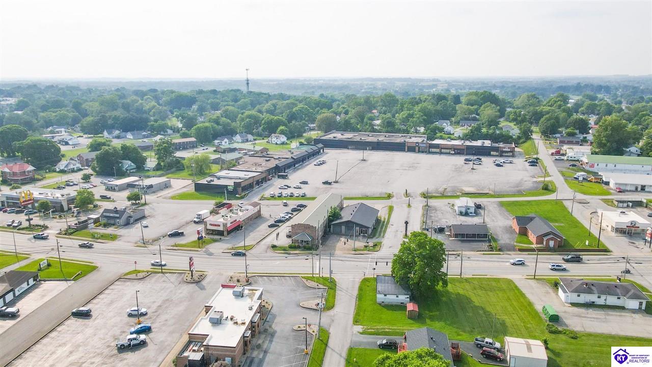 618 E Broadway Avenue Campbellsville, KY 42718 #3