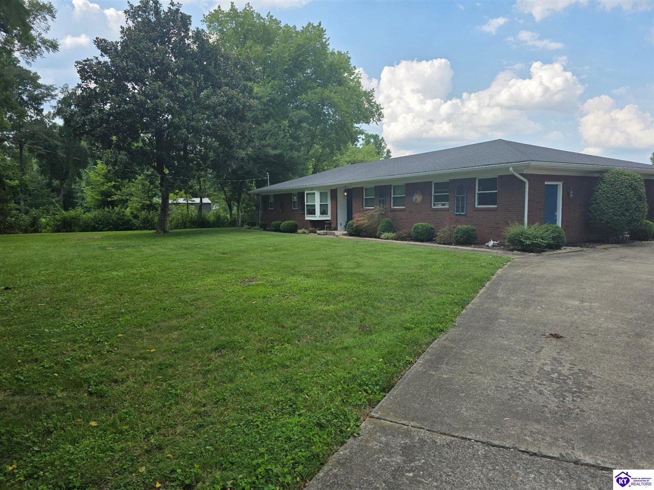 1015 Mount Holly rd Fairdale, KY 40118 #1