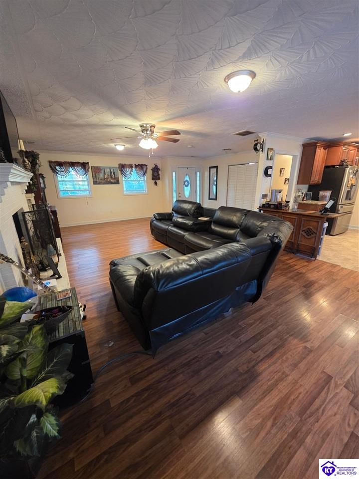 1015 Mount Holly rd Fairdale, KY 40118 #2