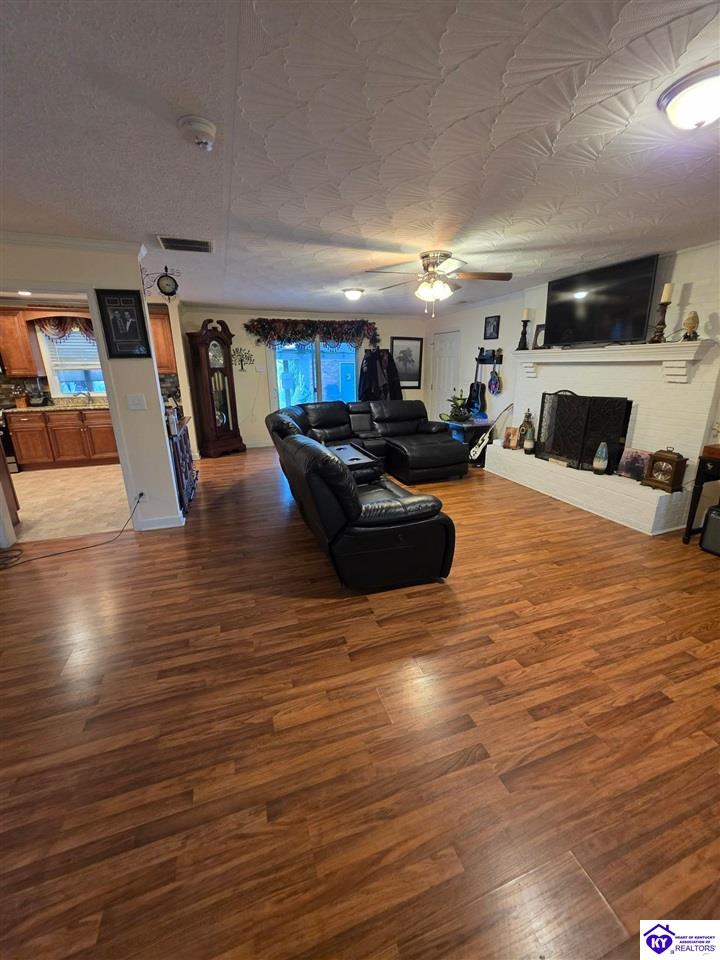 1015 Mount Holly rd Fairdale, KY 40118 #3
