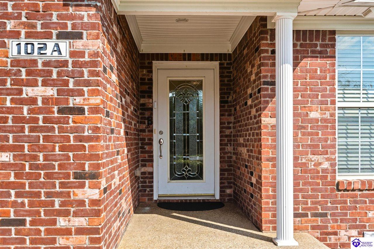 102 A Legacy Court Elizabethtown, KY 42701 #2
