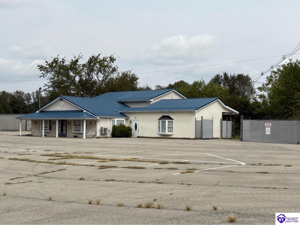 1302 Old Elizabethtown Road Hodgenville, KY 42748 #1