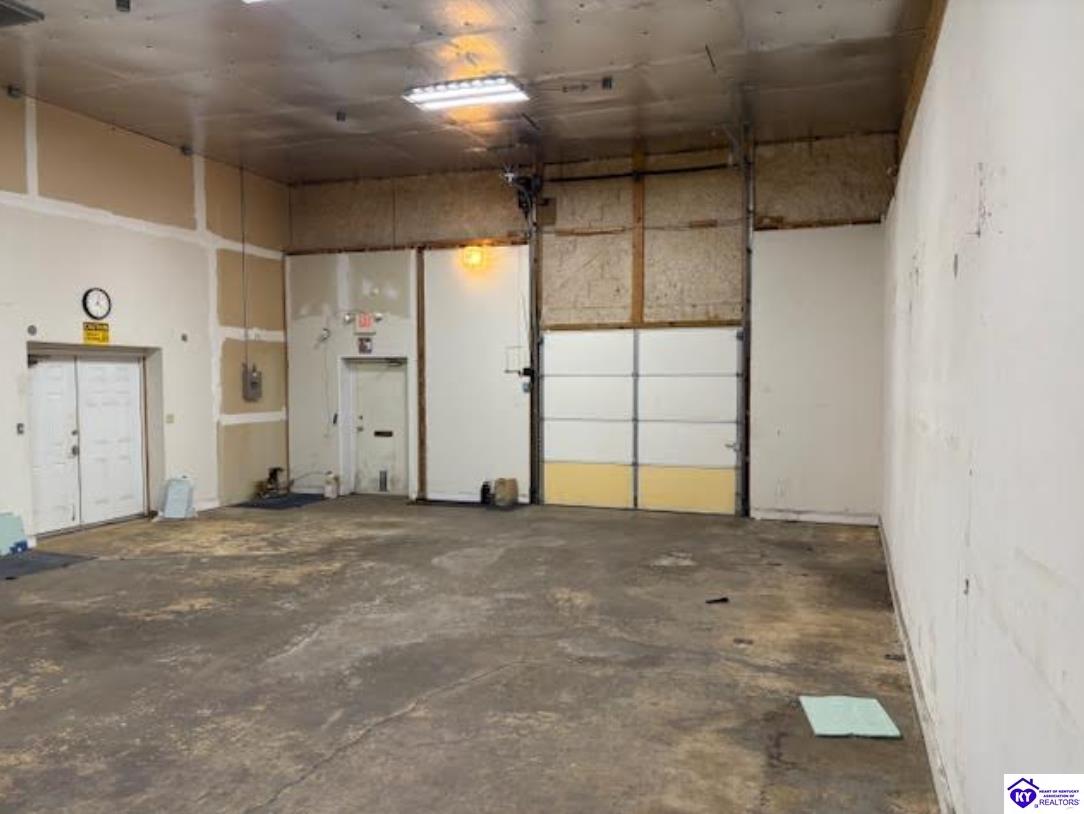 1302 Old Elizabethtown Road Hodgenville, KY 42748 #3