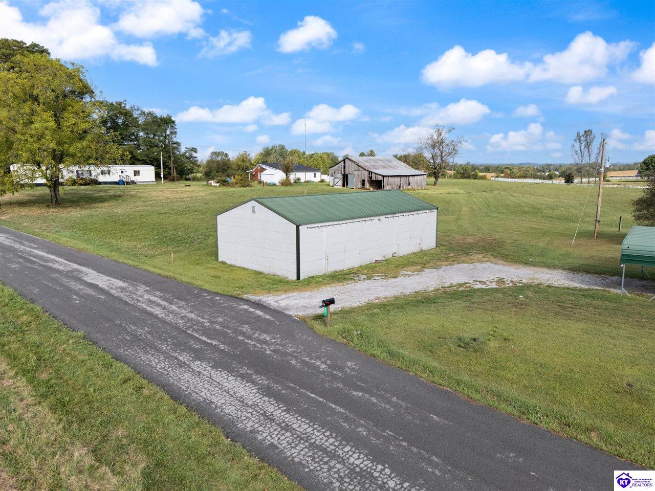 57 Hennein Berry Road Greensburg, KY 42743 #3